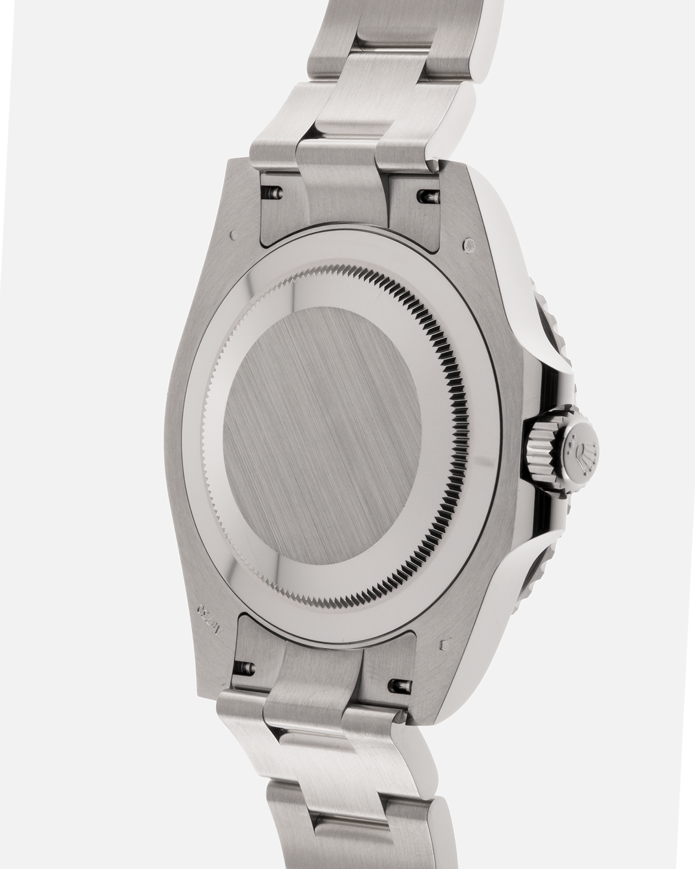 Brand: Rolex
Year: 2022
Model: GMT Master II
Reference Number: 126719BLRO
Material: 18-carat White Gold
Movement: Rolex Cal. 3285, Self-Winding
Case Dimensions: 40mm Diameter 12.3mm Thickness
Lug Width: 20mm
Bracelet: Rolex Oyster Bracelet in 18-carat White Gold with Signed Oysterlock Folding Clasp