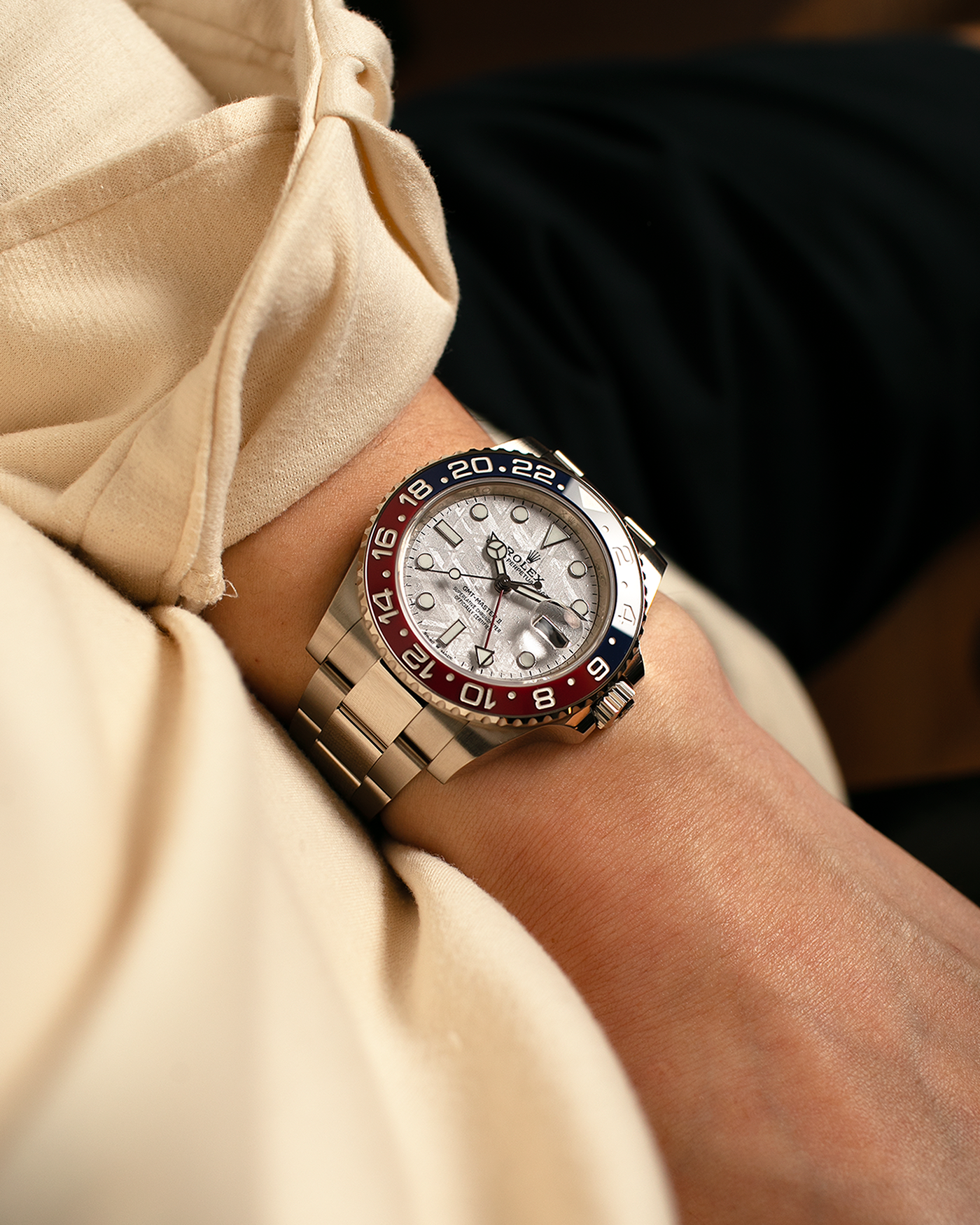 Brand: Rolex
Year: 2022
Model: GMT Master II
Reference Number: 126719BLRO
Material: 18-carat White Gold
Movement: Rolex Cal. 3285, Self-Winding
Case Dimensions: 40mm Diameter 12.3mm Thickness
Lug Width: 20mm
Bracelet: Rolex Oyster Bracelet in 18-carat White Gold with Signed Oysterlock Folding Clasp