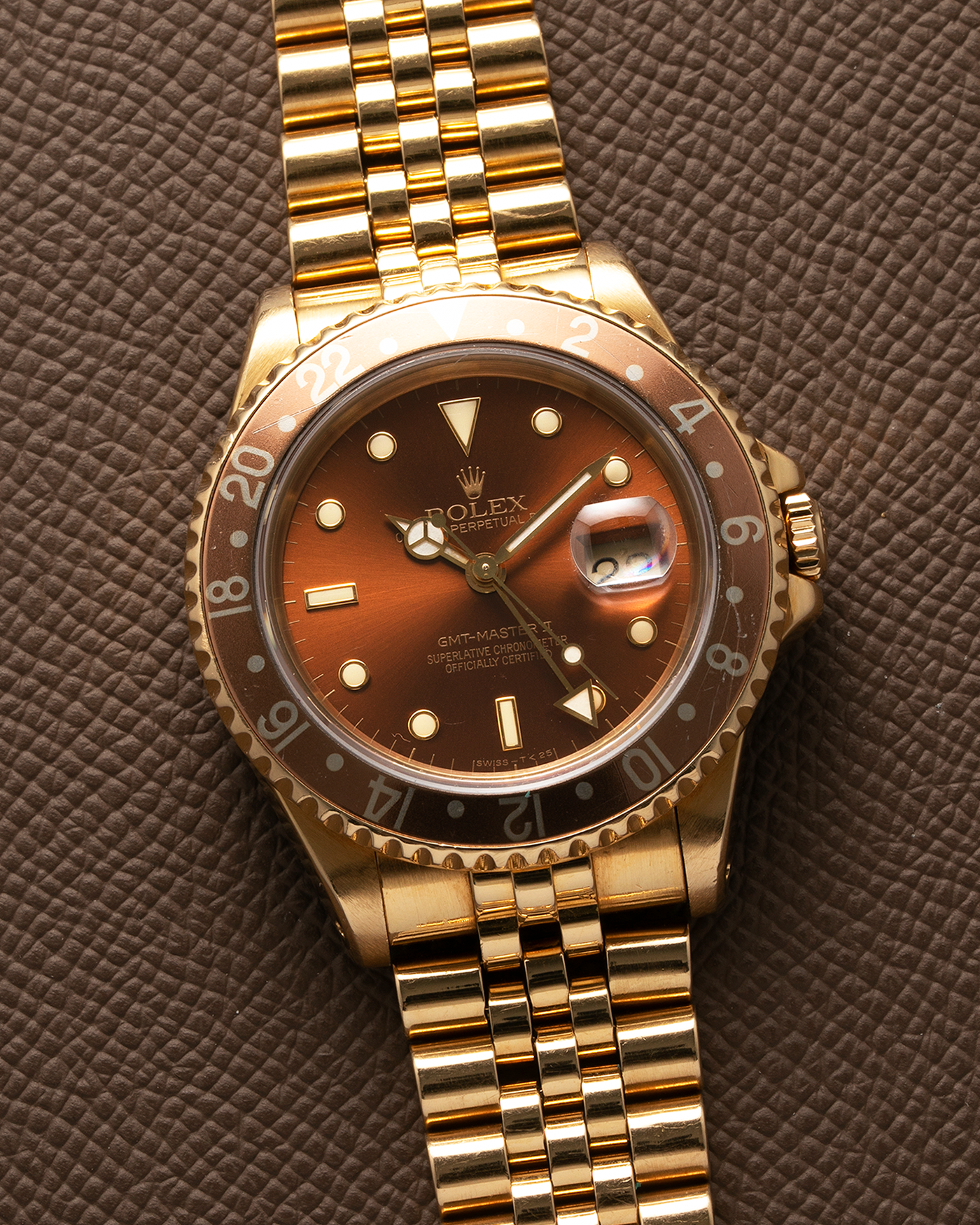 Brand: Rolex Year: 1994 Model: GMT Master II Reference Number: 16718 Serial Number: N281XXX Material: 18-carat Yellow Gold Movement: Rolex Cal. 3185, Self-Winding Case Diameter: 40mm Bracelet: Rolex 18-carat Yellow Gold 8386 Jubilee Bracelet with 47B Curved End Links