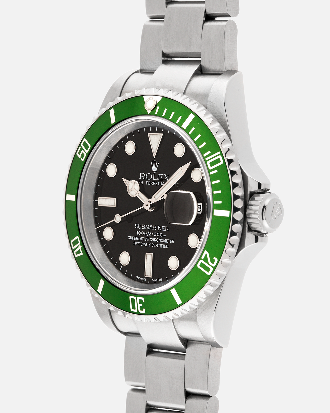 Brand: Rolex
Year: 2003
Model: Submariner ‘Kermit’
Reference Number: 16610LV
Serial Number: F Serial
Material: Stainless Steel
Movement: Cal. 3135
Case Diameter: 40mm
Lug Width: 20mm
Bracelet/Strap: Rolex 93250 Bracelet with AD9 Clasp Code