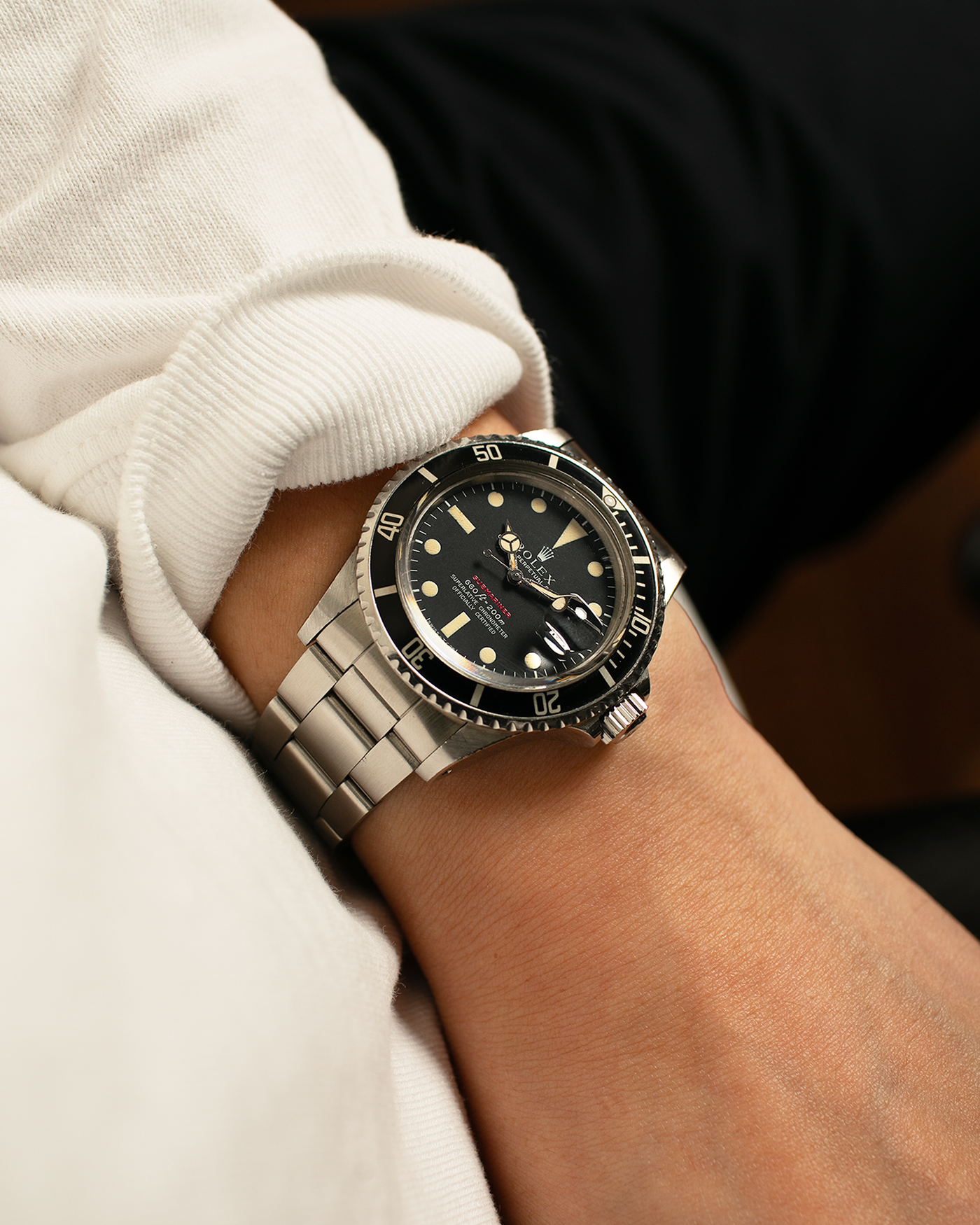 Brand: Rolex
Year: 1976
Model: Submariner
Reference Number: 1680 ‘Red’
Serial Number: 38XXXXX
Material: Stainless Steel
Movement: Rolex Cal. 1575, Self-Winding
Case Dimensions: 40mm
Lug Width: 20mm
Bracelet: Rolex 93150 Oyster Bracelet with Signed Stainless Steel Clasp and XXX End Links