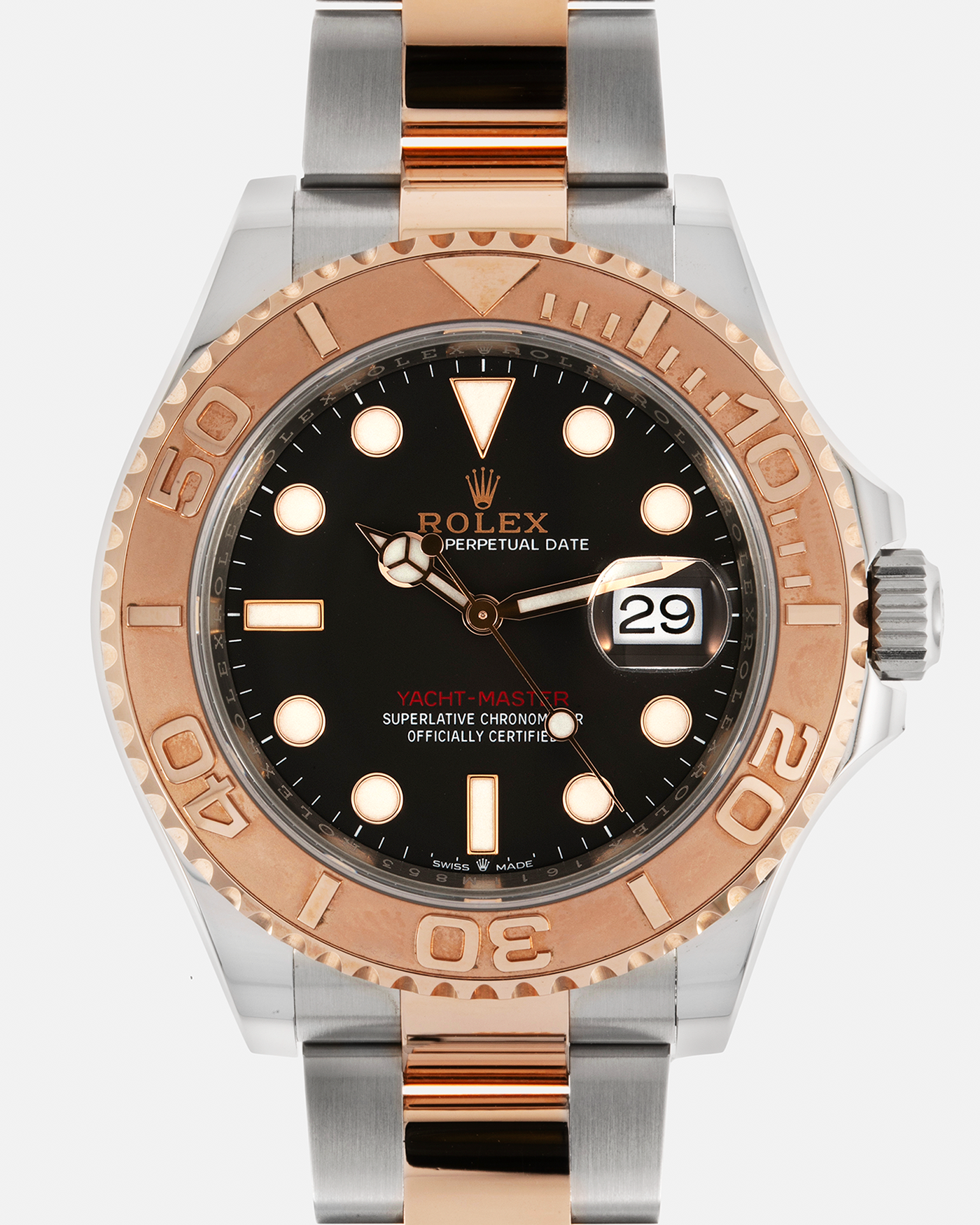 Brand: Rolex Year: 2021 Model: Yacht-Master 40 Reference Number: 116621 Material: Two Tone 904L Stainless Steel and 18-carat Everose Gold (Everose Rolesor) Movement: Rolex Cal. 3135, Self-Winding Case Diameter: 40mm Lug Width: 20mm Bracelet: Rolex Everose Rolesor Two-Tone Oyster Bracelet with Folding Oysterlock Safety Clasp and Easylink Extension System