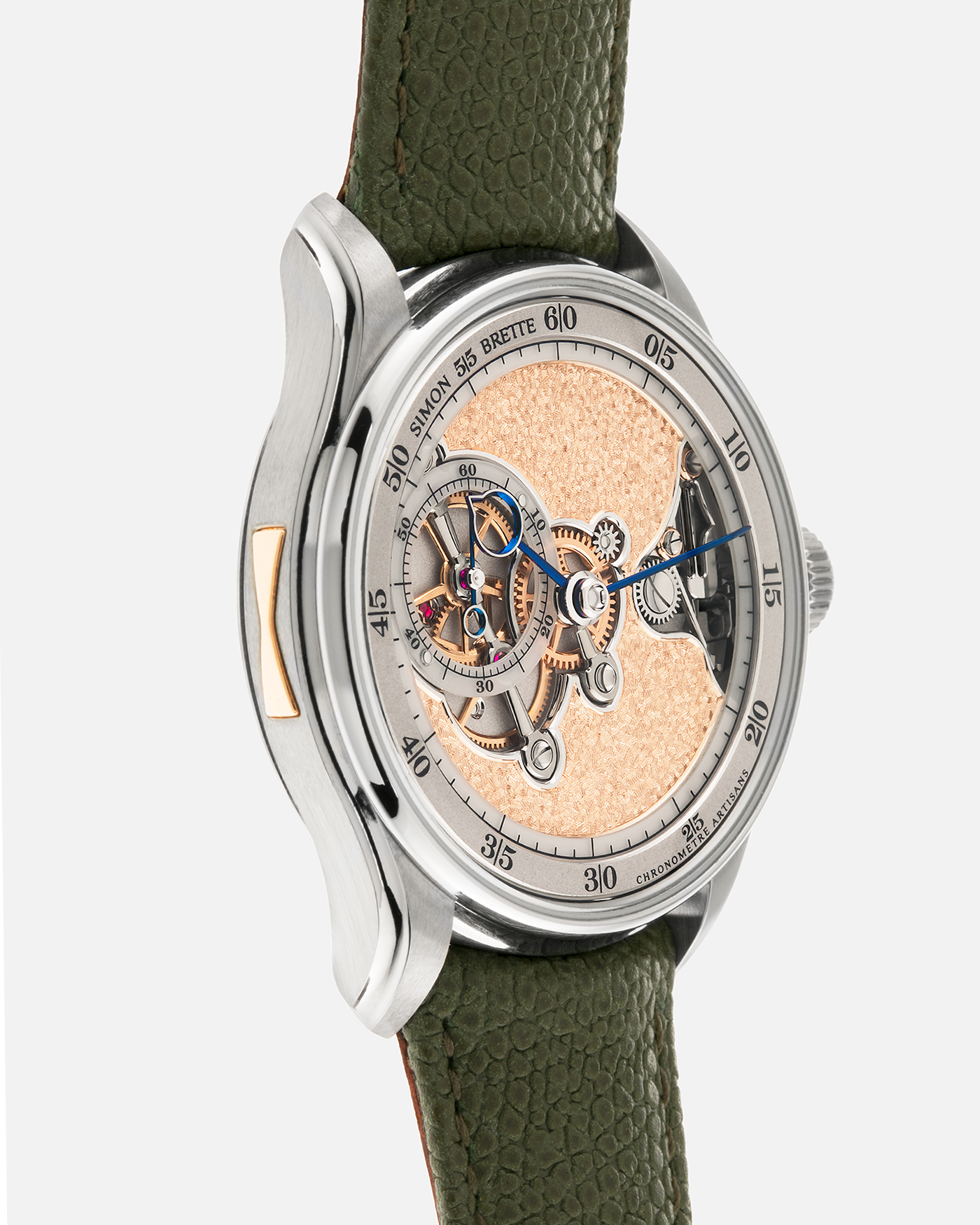 Brand: Simon Brette
Year: 2025
Model: Chronometre Artisans
Reference Number: 64.237.XXX
Material: Grade 5 Titanium
Movement: Simon Brette In-House, Manually Wound Cal. SBCA
Case Dimensions: 39mm Diameter 10.5mm Thickness
Lug Width: 20mm
Strap: Simon Brette Green Calf Leather Strap with Signed Grade 5 Titanium Tang Buckle
