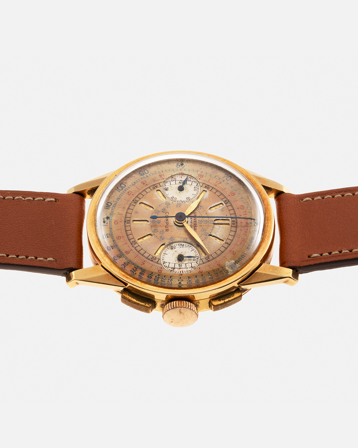 Brand: Universal Genève Year: 1930’s Model: Compur Reference Number: 5166 Case Maker: Stamped ‘Hammerhead 166’, by Henri Jeanneret in Peseux Case Number: 616378 Material: 18-carat Yellow Gold Movement: Universal Genève Cal. 285, Manual-Winding Case Diameter: 38mm Strap: Light Brown Nostime Calf Leather Strap
