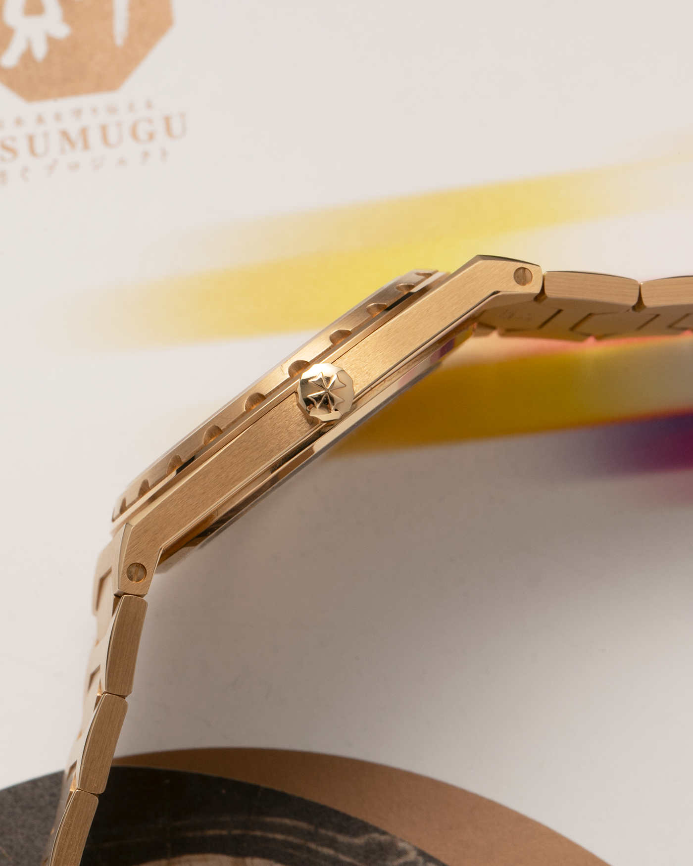 Brand: Vacheron Constantin
Year: 2022
Model: Historiques 222
Reference: 4200H/222J-B935
Material: 18-carat 3N Yellow Gold
Movement: Vacheron Constantin Cal. 2455/2, Self-Winding
Case Dimensions: 37mm x 7.95mm (Lug-to-Lug 45mm)
Bracelet: Vacheron Constantin 18-carat Yellow Gold Integrated Bracelet