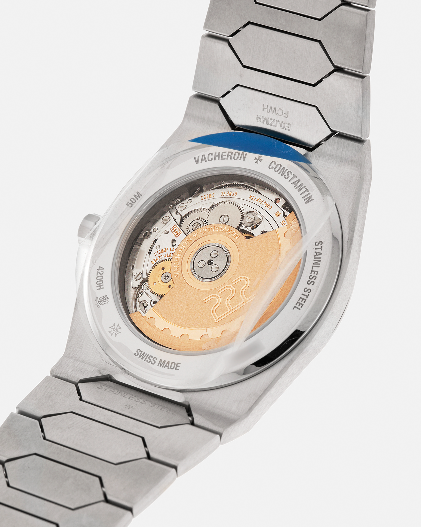 Brand: Vacheron Constantin
Year: 2025
Model: Historiques 222
Reference: 4200H/222A-B934
Material: Stainless Steel
Movement: Vacheron Constantin Cal. 2455/2, Self-Winding
Case Dimensions: 37mm x 7.95mm (Lug-to-Lug 45mm)
Bracelet: Vacheron Constantin Stainless Steel Integrated Bracelet