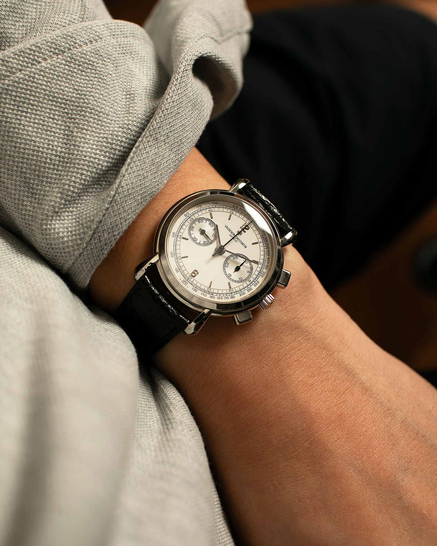 Brand: Vacheron Constantin
Year: 1995
Model: Les Historiques Chronograph
Reference: 47101
Material: Platinum 950
Movement: Vacheron Constantin Cal. 1140 (Lémania 2310 Based), Manual-Winding
Case Dimensions: 36mm Diameter 10.6mm Thickness
Lug Width: 18mm
Straps: Vacheron Constantin Black Alligator Strap with Signed Platinum Tang Buckle