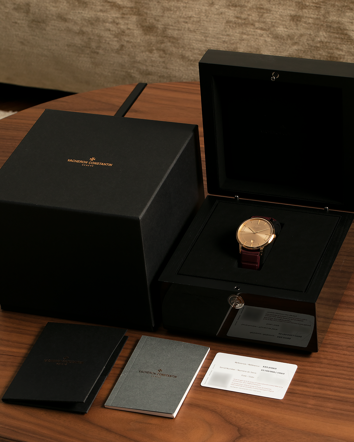 Brand: Vacheron Constantin
Year: 2024
Model: Patrimony Ora ïto 20th Anniversary, Limited to 100 Pieces
Reference: 85180/000J-H069
Material: 18-carat Yellow Gold
Movement: Vacheron Constantin Cal. 2450 Q6, Self-Winding
Case Dimensions: 40mm x 8.55mm (Lug-to-Lug 47mm)
Lug Width: 20mm
Strap: Vacheron Constantin Burgundy Embossed Calf Leather with Signed 18-carat Yellow Gold Tang Buckle