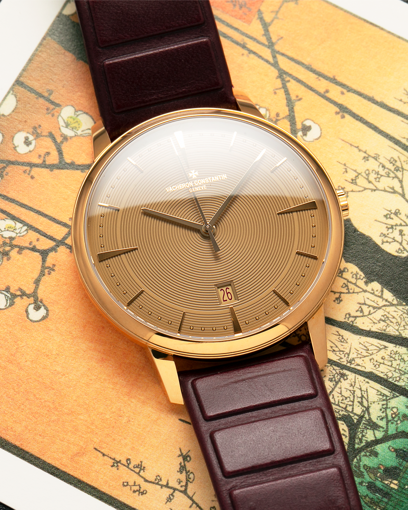 Brand: Vacheron Constantin
Year: 2024
Model: Patrimony Ora ïto 20th Anniversary, Limited to 100 Pieces
Reference: 85180/000J-H069
Material: 18-carat Yellow Gold
Movement: Vacheron Constantin Cal. 2450 Q6, Self-Winding
Case Dimensions: 40mm x 8.55mm (Lug-to-Lug 47mm)
Lug Width: 20mm
Strap: Vacheron Constantin Burgundy Embossed Calf Leather with Signed 18-carat Yellow Gold Tang Buckle