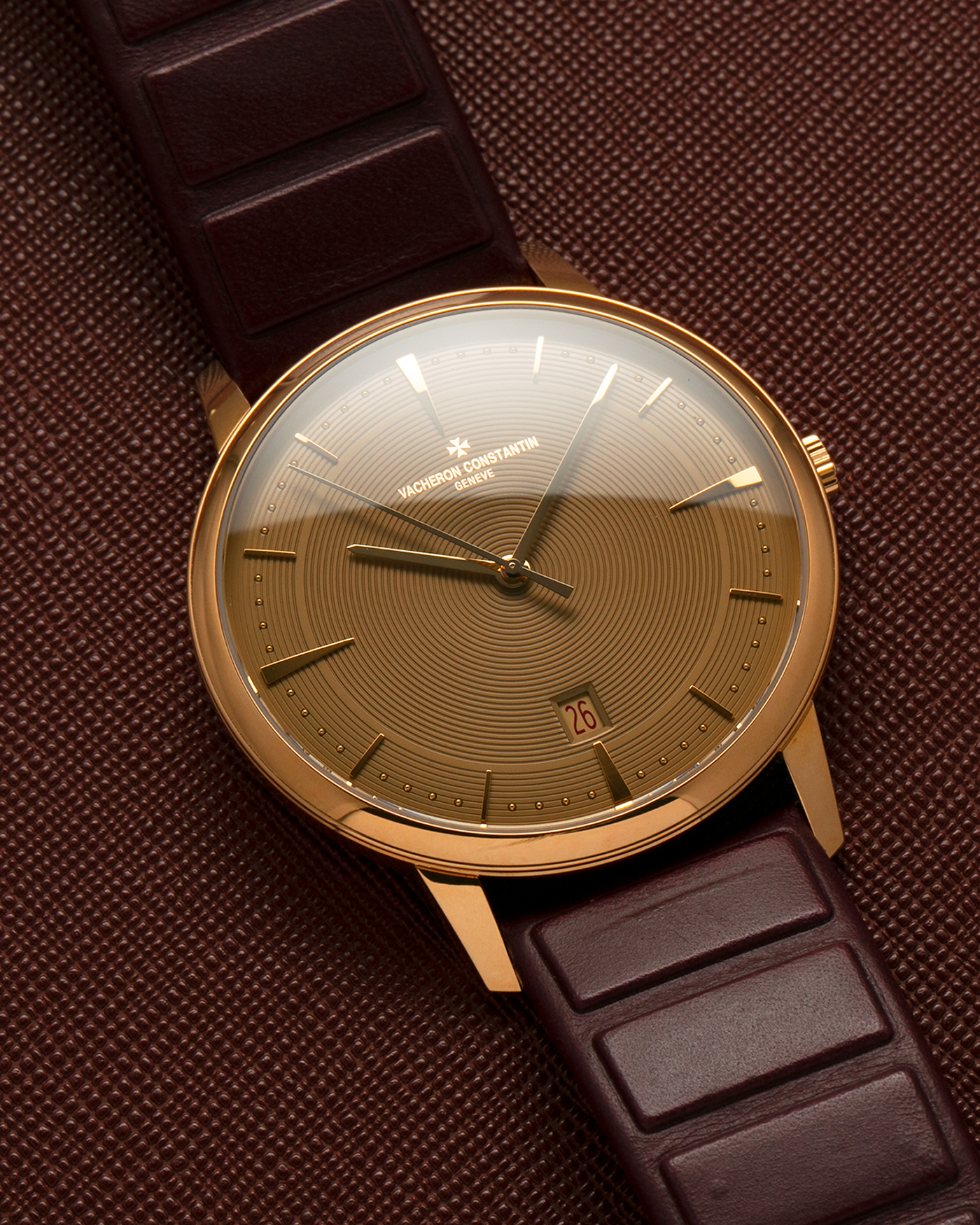 Brand: Vacheron Constantin
Year: 2024
Model: Patrimony Ora ïto 20th Anniversary, Limited to 100 Pieces
Reference: 85180/000J-H069
Material: 18-carat Yellow Gold
Movement: Vacheron Constantin Cal. 2450 Q6, Self-Winding
Case Dimensions: 40mm x 8.55mm (Lug-to-Lug 47mm)
Lug Width: 20mm
Strap: Vacheron Constantin Burgundy Embossed Calf Leather with Signed 18-carat Yellow Gold Tang Buckle