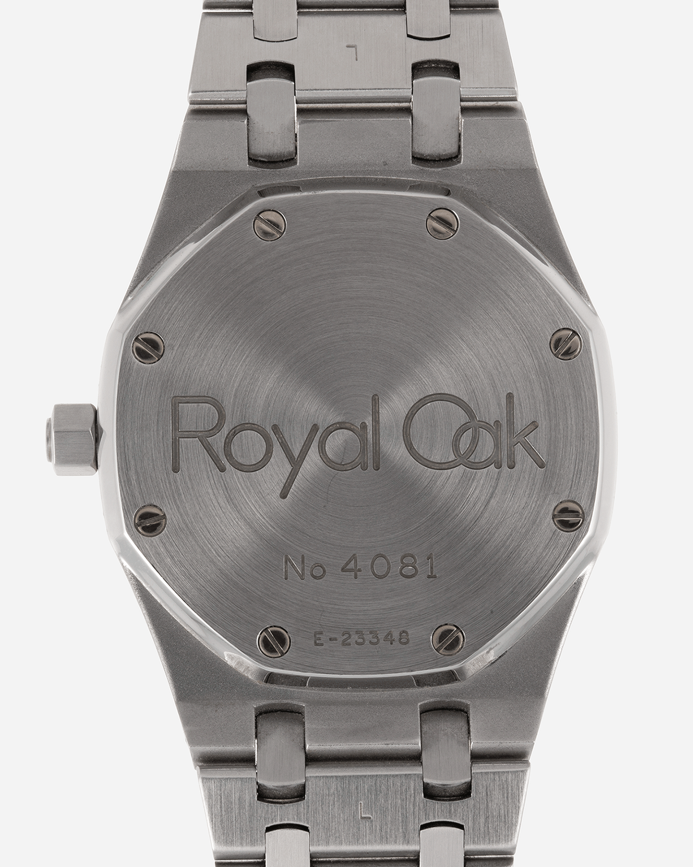 Brand: Audemars Piguet Year: 1999 Model: Royal Oak Reference Number: 14790 Material: Stainless Steel Movement: Cal. 2225 Case Diameter: 36mm Bracelet: Audemars Piguet Integrated Stainless Steel Bracelet