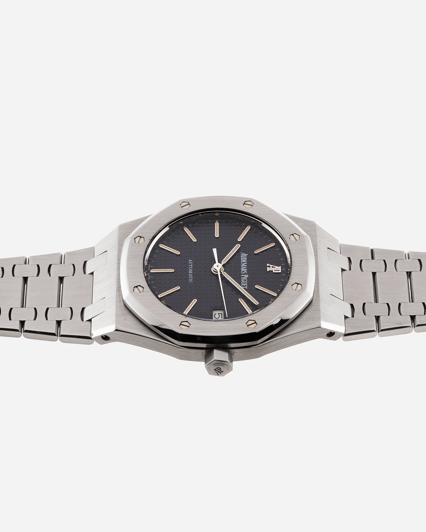 Brand: Audemars Piguet Year: 1999 Model: Royal Oak Reference Number: 14790 Material: Stainless Steel Movement: Cal. 2225 Case Diameter: 36mm Bracelet: Audemars Piguet Integrated Stainless Steel Bracelet