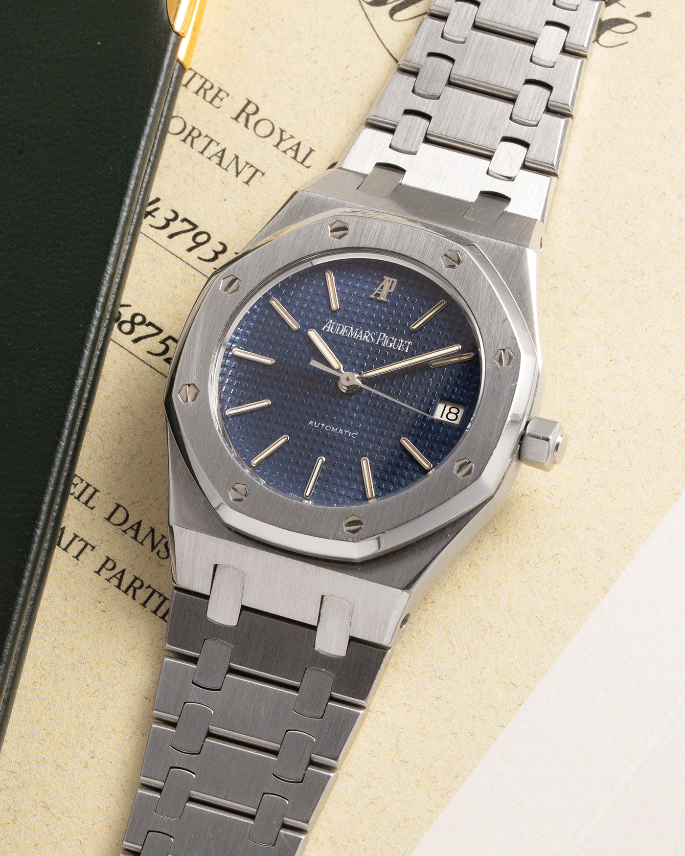 Brand: Audemars Piguet Year: 1999 Model: Royal Oak Reference Number: 14790 Material: Stainless Steel Movement: Cal. 2225 Case Diameter: 36mm Bracelet: Audemars Piguet Integrated Stainless Steel Bracelet