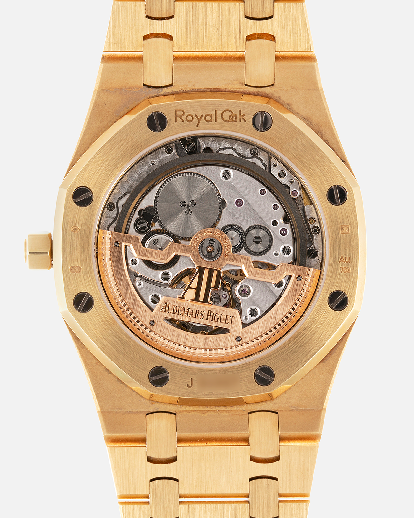 Brand: Audemars Piguet Year: 2019 Model: Royal Oak Reference Number: 15202BA Material:18k Yellow Gold Movement: Cal 2121 Case Diameter: 39mm Bracelet: 18k Yellow Gold Audemars Piguet Integrated Bracelet