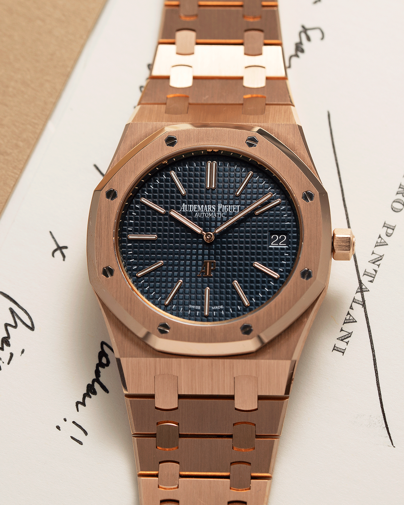 Brand: Audemars Piguet Year: 2019 Model: Royal Oak Reference Number: 15202OR Material:18k Rose Gold Movement: Cal 2121 Case Diameter: 39mm Bracelet: 18k Rose Gold Audemars Piguet Integrated Stainless Steel Bracelet