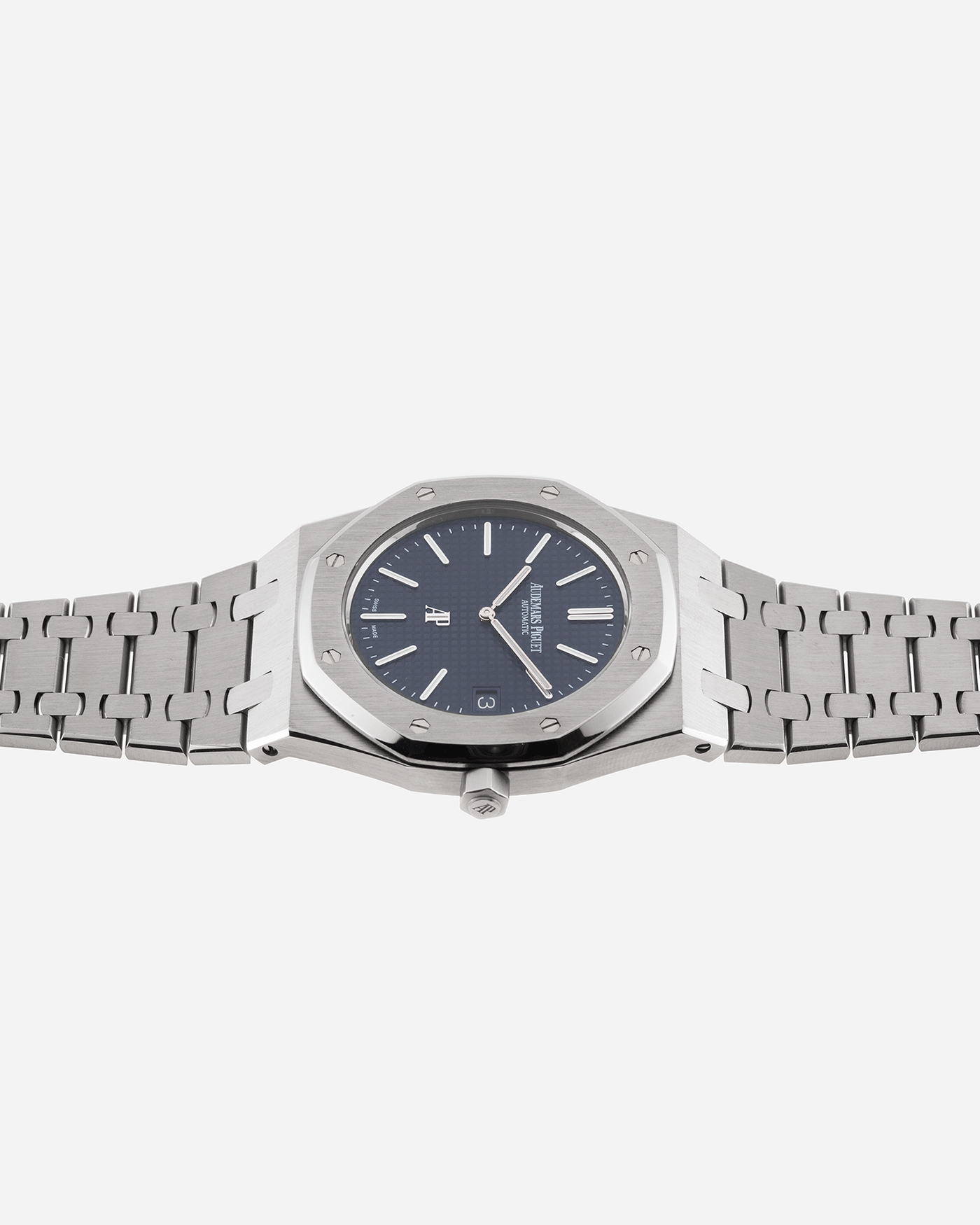 Brand: Audemars Piguet Year: 2014 Model: Royal Oak Reference Number: 15202 Material: Stainless Steel Movement: Cal 2121 Case Diameter: 39mm Bracelet: Audemars Piguet Integrated Stainless Steel Bracelet