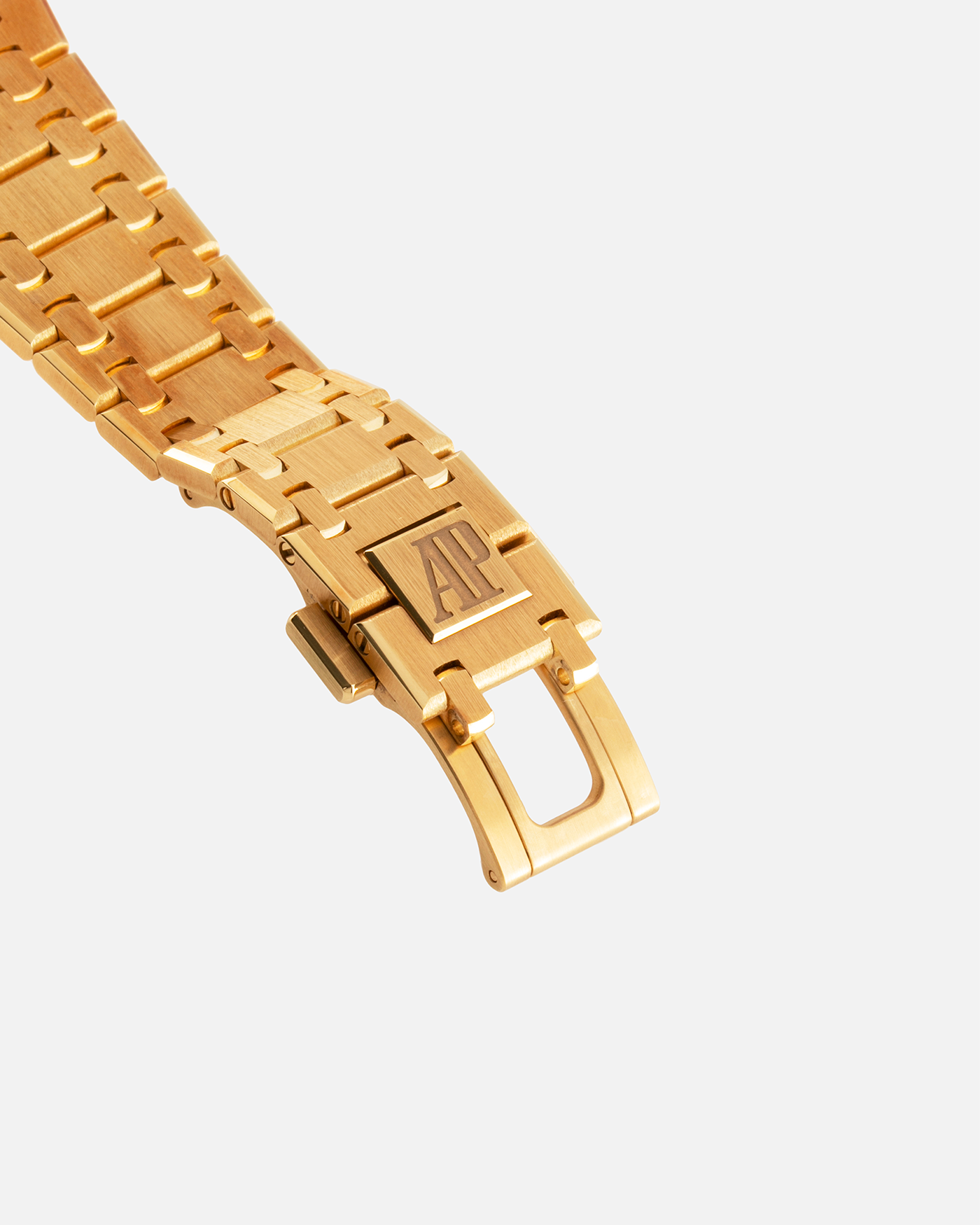 Brand: Audemars Piguet Year: 2015 Model: Royal Oak The Hour Glass Edition Reference Number: 15205 / 15202 Material: 18ct Yellow Gold Movement: Cal 2121 Case Diameter: 39mm Bracelet: Audemars Piguet Integrated 18ct Yellow Gold BraceletBrand: Audemars Piguet Year: 2015 Model: Royal Oak The Hour Glass Edition Reference Number: 15205 / 15202 Material: 18ct Yellow Gold Movement: Cal 2121 Case Diameter: 39mm Bracelet: Audemars Piguet Integrated 18ct Yellow Gold Bracelet