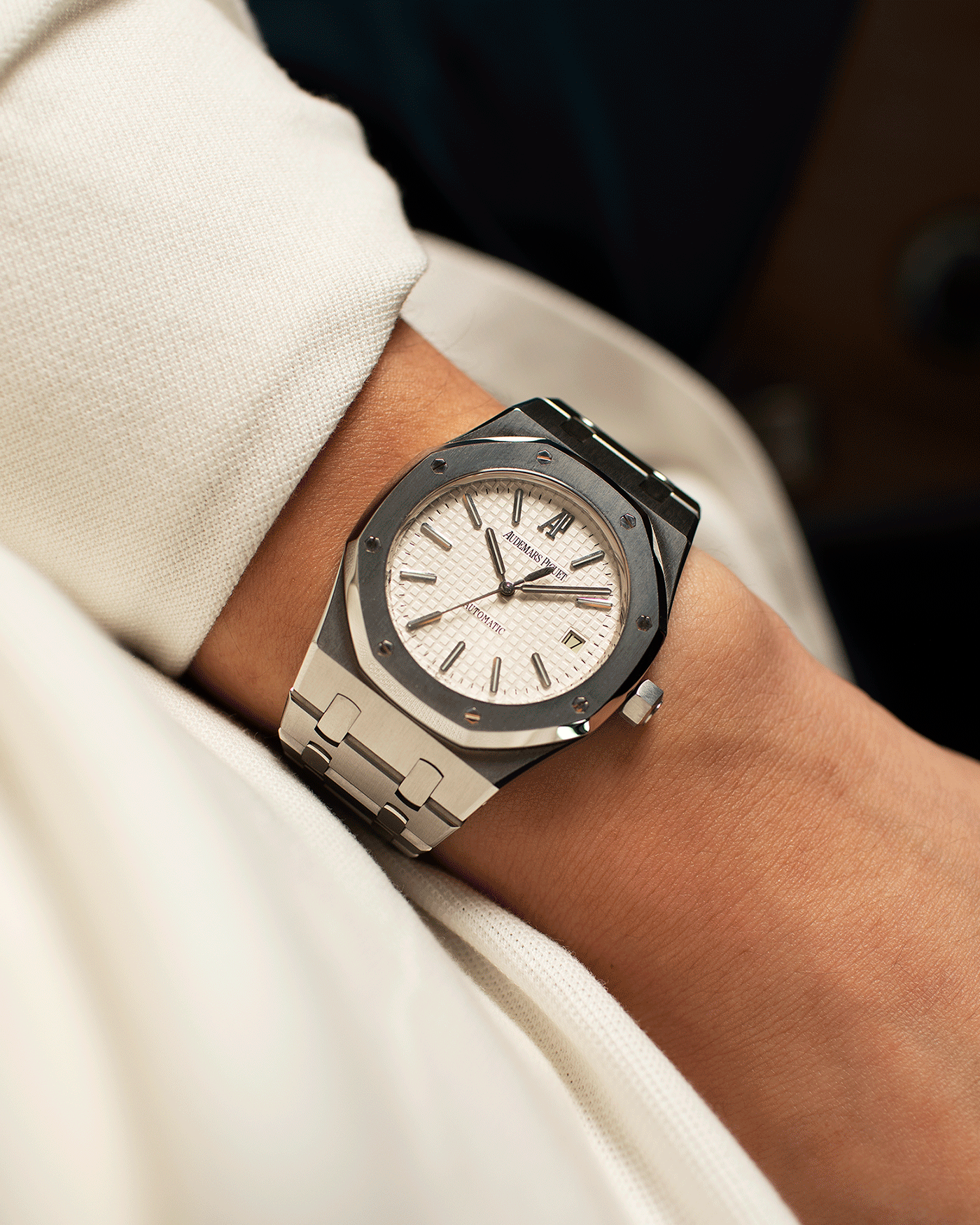 Brand: Audemars Piguet Year: 2012 Model: Royal Oak Reference Number: 15300ST Material: Stainless Steel Movement: Cal 3120 Case Diameter: 39mm Bracelet: Audemars Piguet Integrated Stainless Steel Bracelet