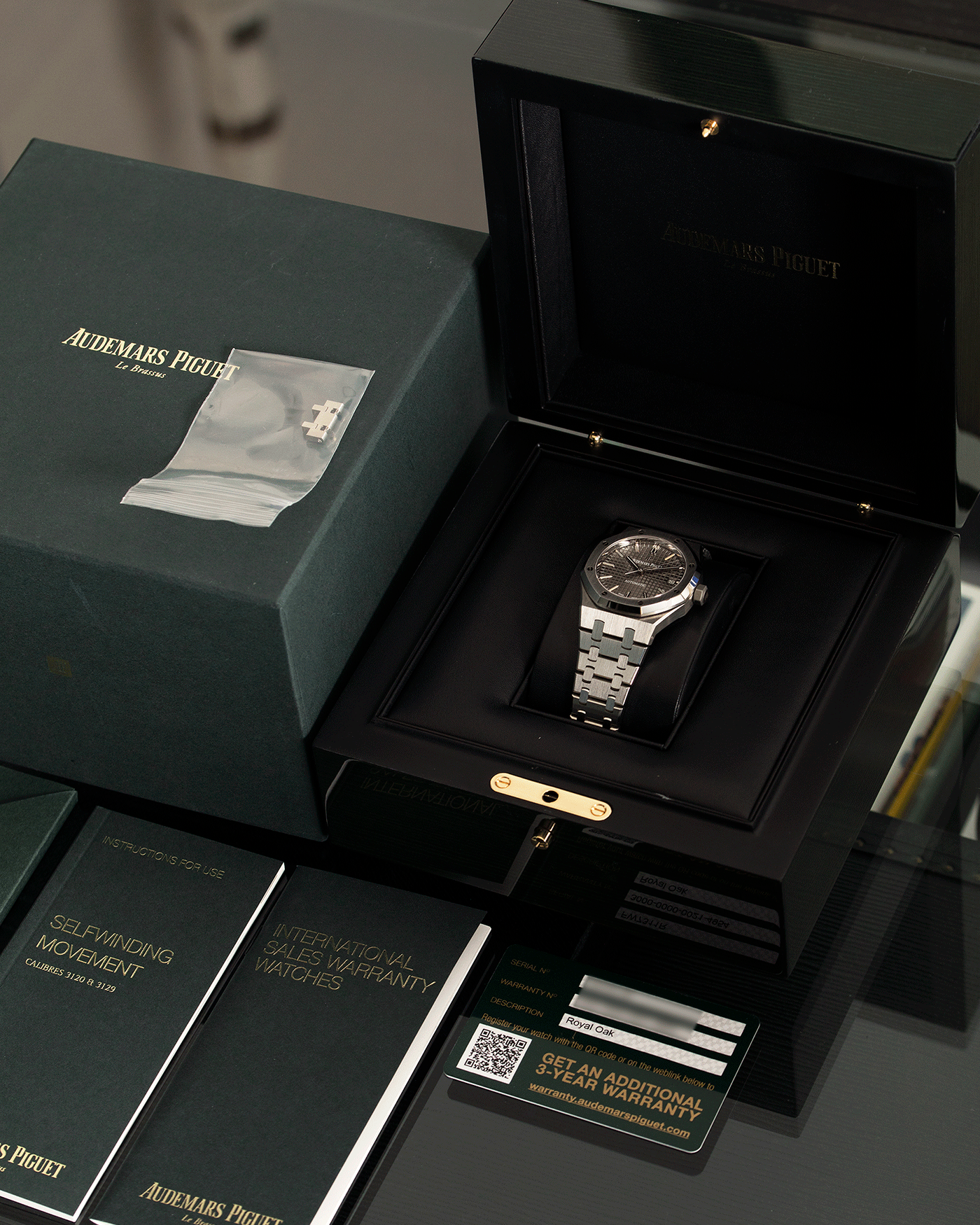 Brand: Audemars Piguet Year: 2020 Model: Royal Oak Reference Number: 15450 Material: Stainless Steel Movement: Cal 3120 Case Diameter: 37mm Bracelet: Audemars Piguet Stainless Steel Bracelet