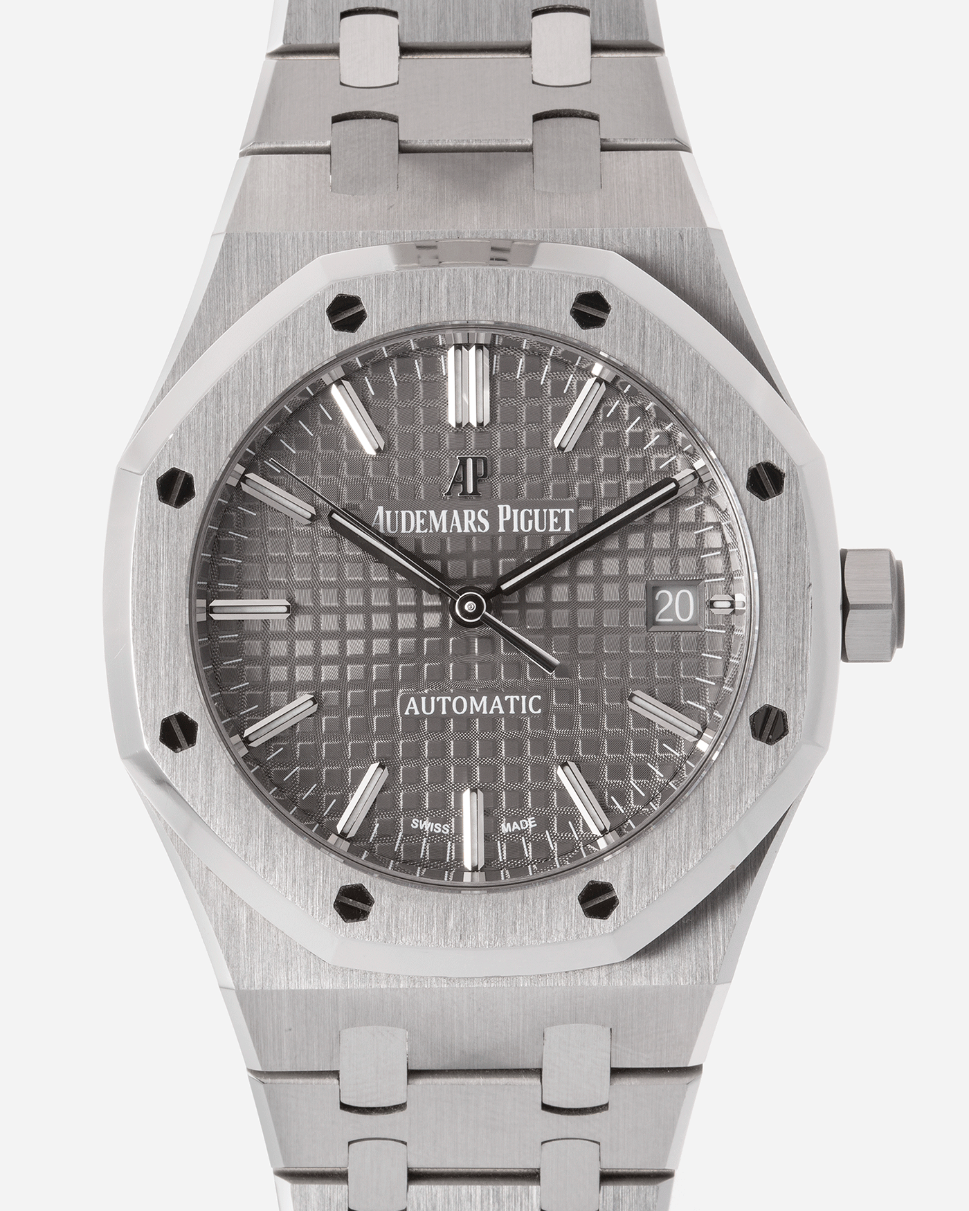 Brand: Audemars Piguet Year: 2020 Model: Royal Oak Reference Number: 15450 Material: Stainless Steel Movement: Cal 3120 Case Diameter: 37mm Bracelet: Audemars Piguet Stainless Steel Bracelet