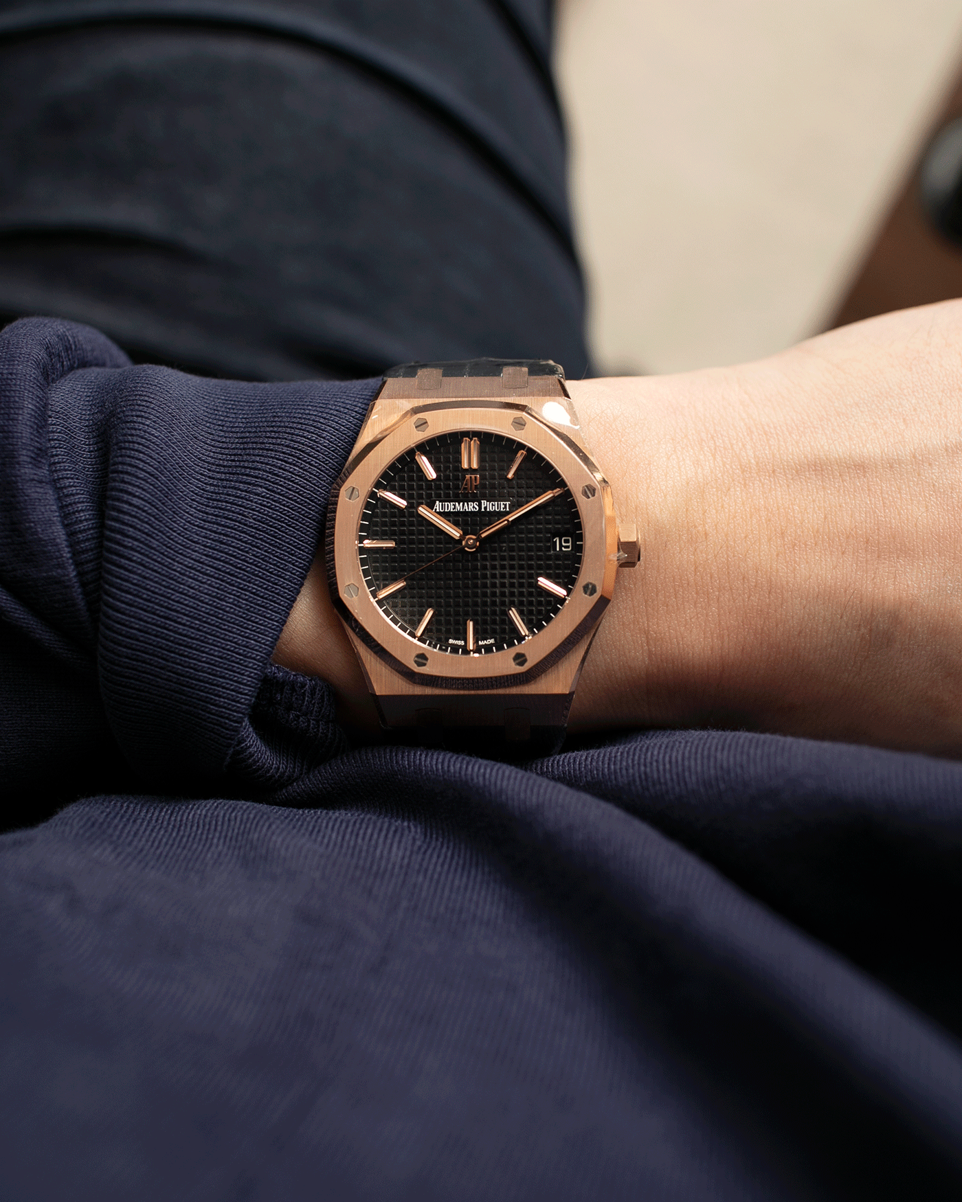 Ap royal oak gold leather strap hotsell