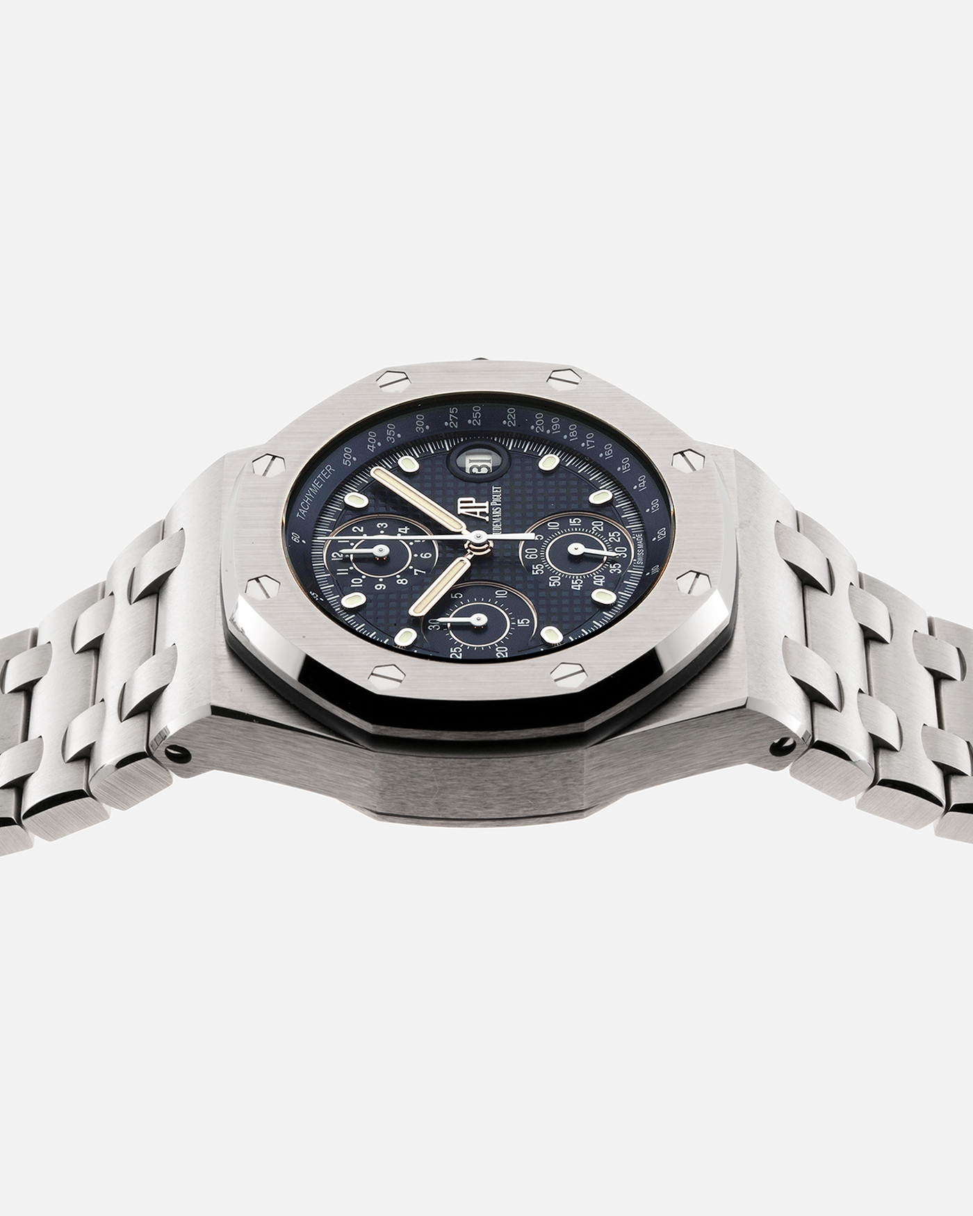 Brand: Audemars Piguet Year: 2021 Model: Royal Oak Offshore Chronograph Ref. 26238ST Material: Stainless Steel Movement: Cal.4404, Self-Winding, Flyback Chronograph Case Diameter: 42mm Strap: Audemars Piguet Stainless Steel Integrated Bracelet, additional Audemars Piguet Rubber Strap with Signed Stainless Steel Tang Buckle 