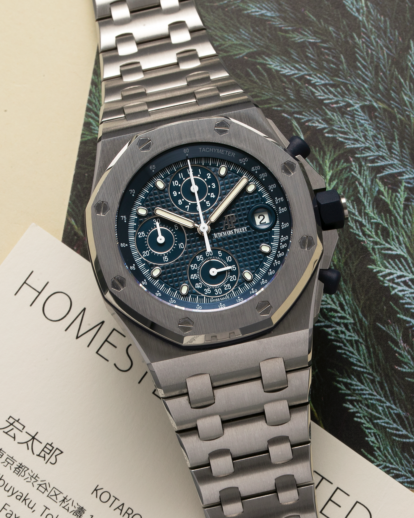 Brand: Audemars Piguet Year: 2021 Model: Royal Oak Offshore Chronograph Ref. 26238ST Material: Stainless Steel Movement: Cal.4404, Self-Winding, Flyback Chronograph Case Diameter: 42mm Strap: Audemars Piguet Stainless Steel Integrated Bracelet, additional Audemars Piguet Rubber Strap with Signed Stainless Steel Tang Buckle 