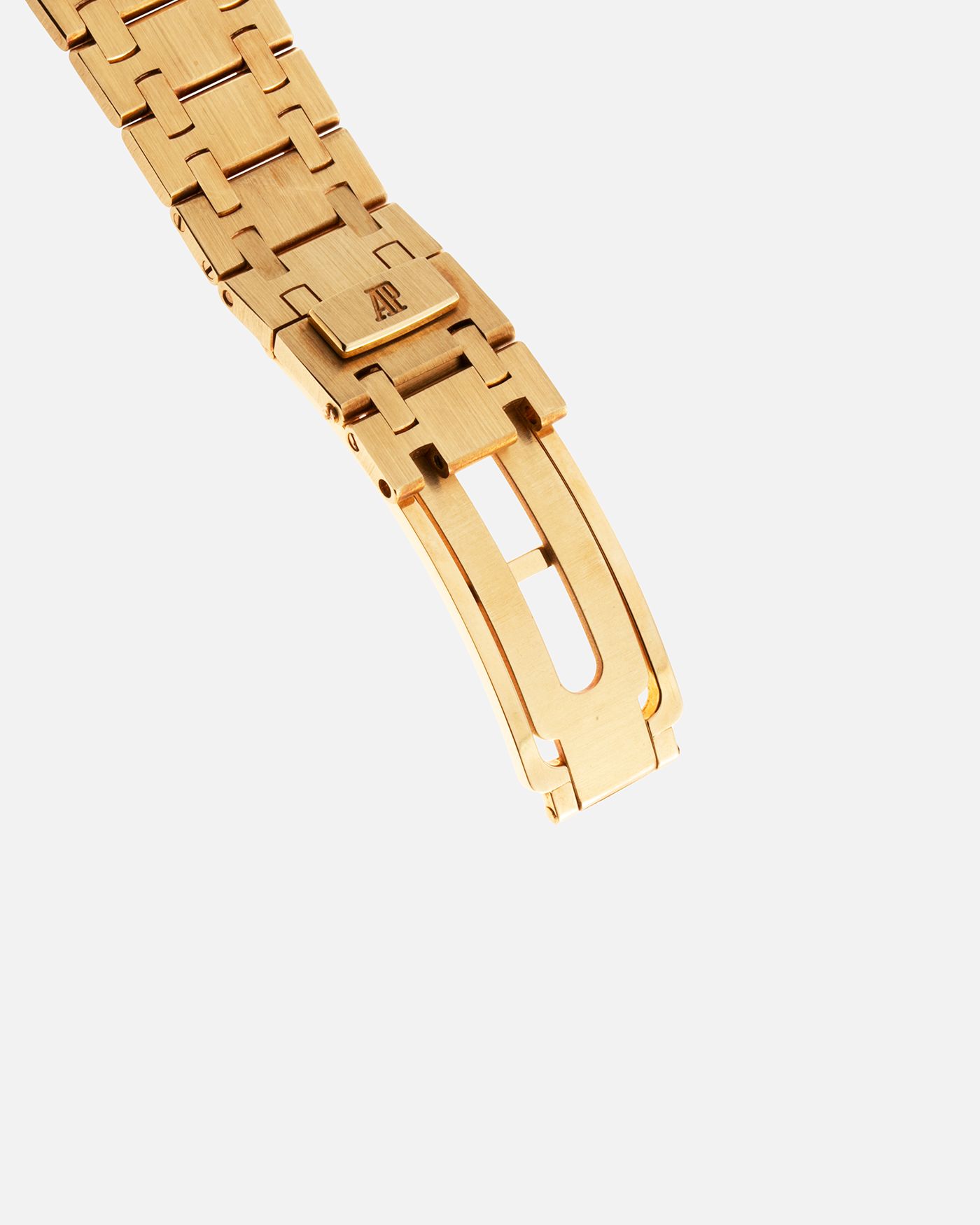 Brand: Audemars Piguet Year: 1990’s Model: Royal Oak “Rubies” Reference Number: 14813BA Material: 18-carat Yellow Gold with Diamond Dial and Bezel Movement: Cal. 2225, Self-Winding Case Diameter: 36mm Strap: Audemars Piguet Integrated 18-carat Yellow Gold Bracelet