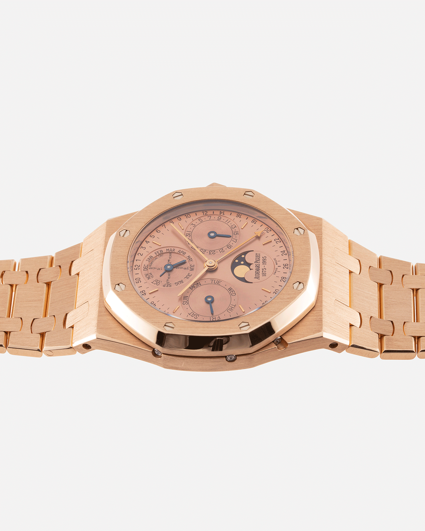 Brand: Audemars Piguet Year: 1995 Model: Royal Oak Reference Number: 25810 Material: 18k Rose Gold Movement: Cal. 2120/2802 Case Diameter: 39mm Bracelet: 18k Rose Gold Audemars Piguet Integrated Bracelet
