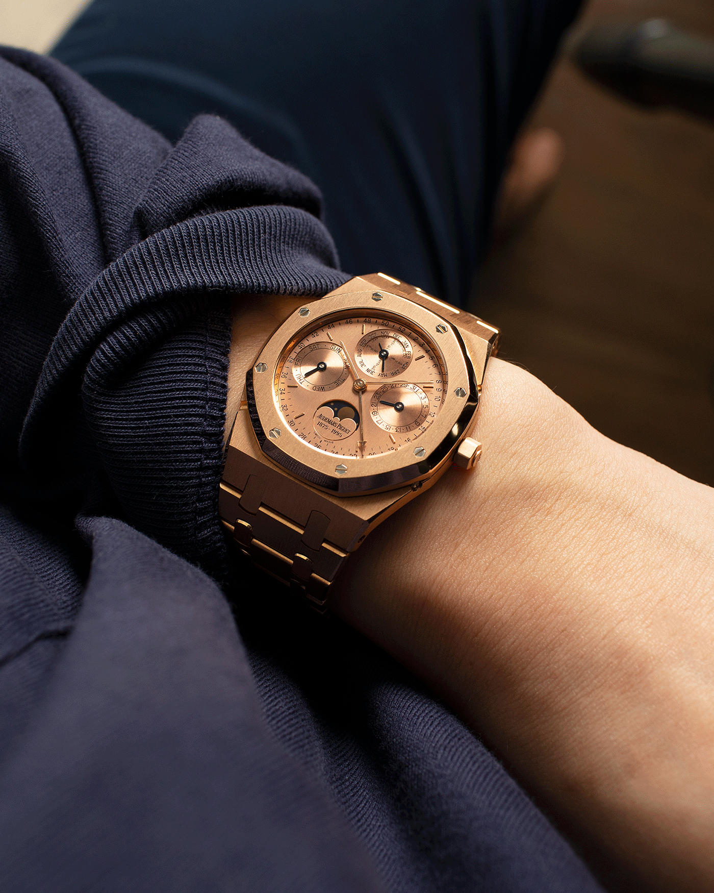 Brand: Audemars Piguet Year: 1995 Model: Royal Oak Reference Number: 25810 Material: 18k Rose Gold Movement: Cal. 2120/2802 Case Diameter: 39mm Bracelet: 18k Rose Gold Audemars Piguet Integrated Bracelet