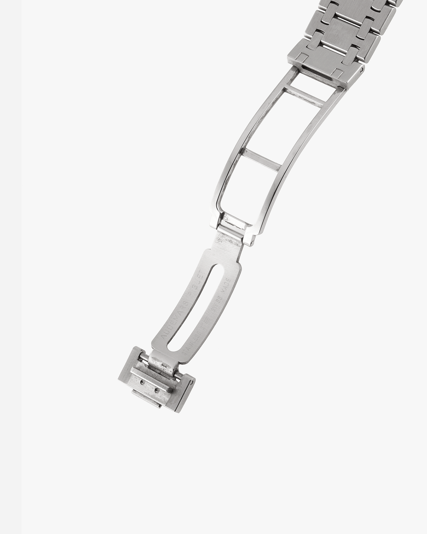 Brand: Audemars Piguet Year: 2002 Model: Royal Oak Reference Number: 25820 Material: Stainless Steel Movement: Cal. 2120/2802 Case Diameter: 39mm Bracelet: Audemars Piguet Integrated Stainless Steel Bracelet