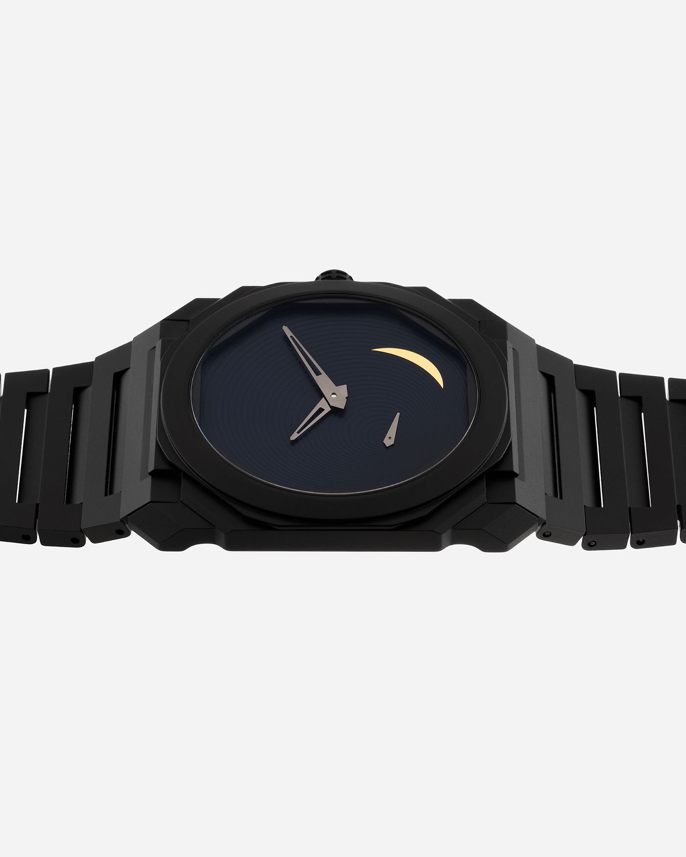 Brand: Bvlgari Year: 2021 Model: Octo Finissimo Tadao Ando Ref Number: 103534 Material: Sand Blasted Black Ceramic Movement: In-House Micro-Rotor BVL 138 Case Diameter: 40mm Bracelet: Bvlgari Integrated Sand Blasted Ceramic Bracelet