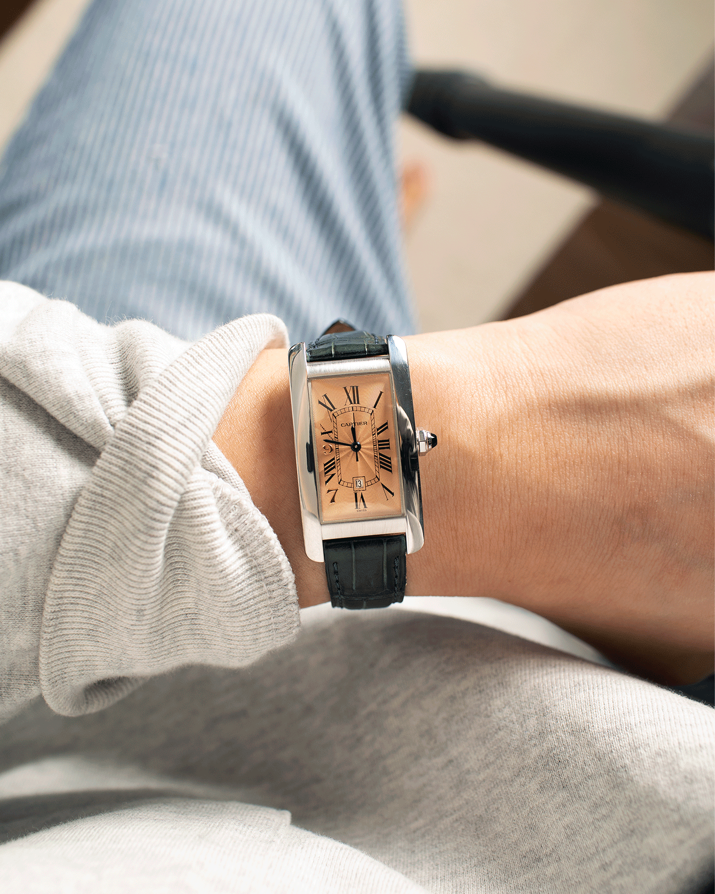 Brand: Cartier Year: 1997 Model: Tank Americaine Hong Kong Limited Edition Reference: 1726 Material: 18k White Gold Movement: Automatic Cartier Self Winding Caliber Case Diameter: 41mm X 23mm Strap: Green Alligator Strap with White Gold Cartier Buckle