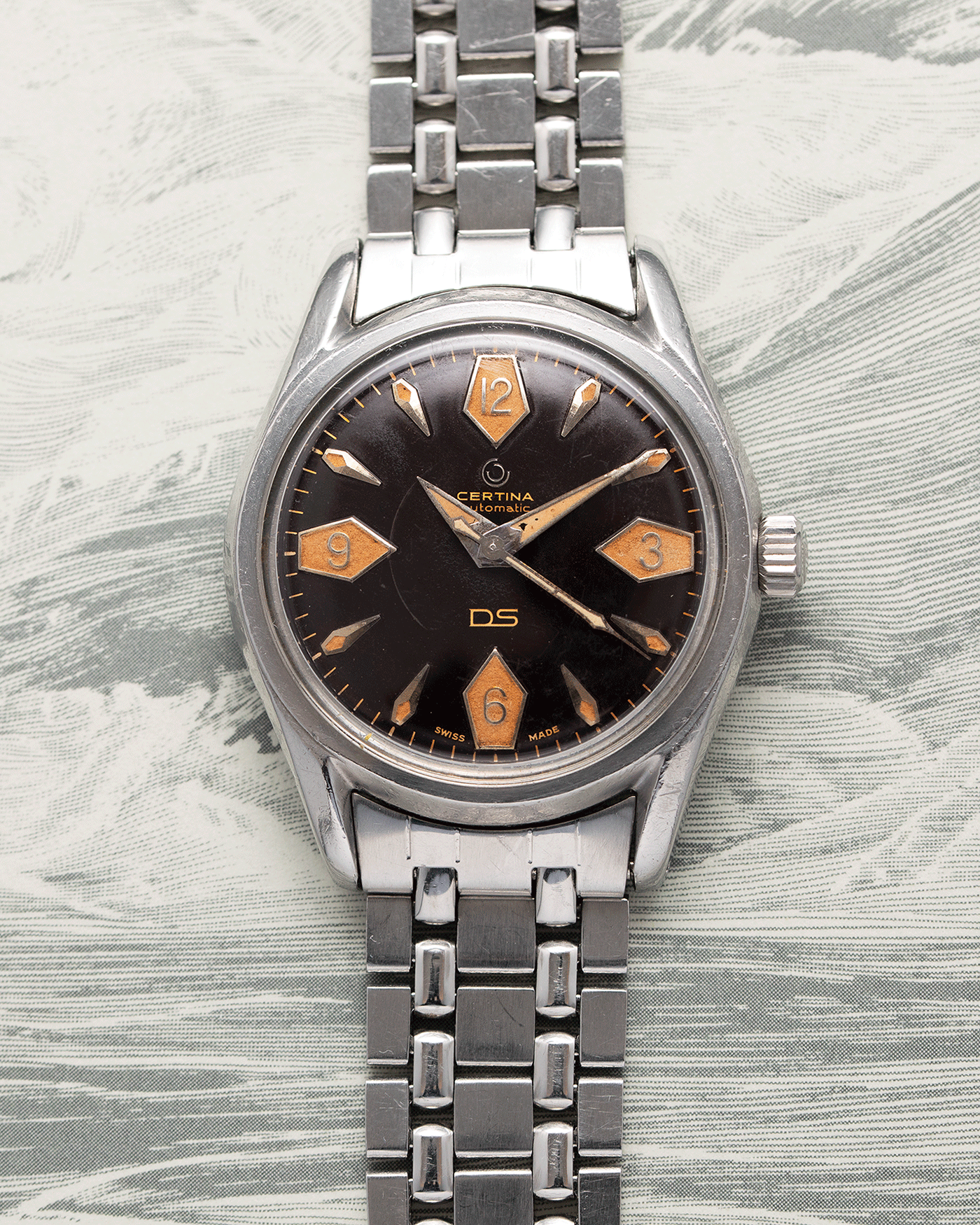 Brand: Certina Model: DS Diver 5601-013 Year: 1960’s Material: Stainless Steel Movement: Certina Caliber 25-65 Case Diameter: 36mm Lug Width: 18mm Bracelet: Original Stainless Steel Gay Freres Certina Bracelet