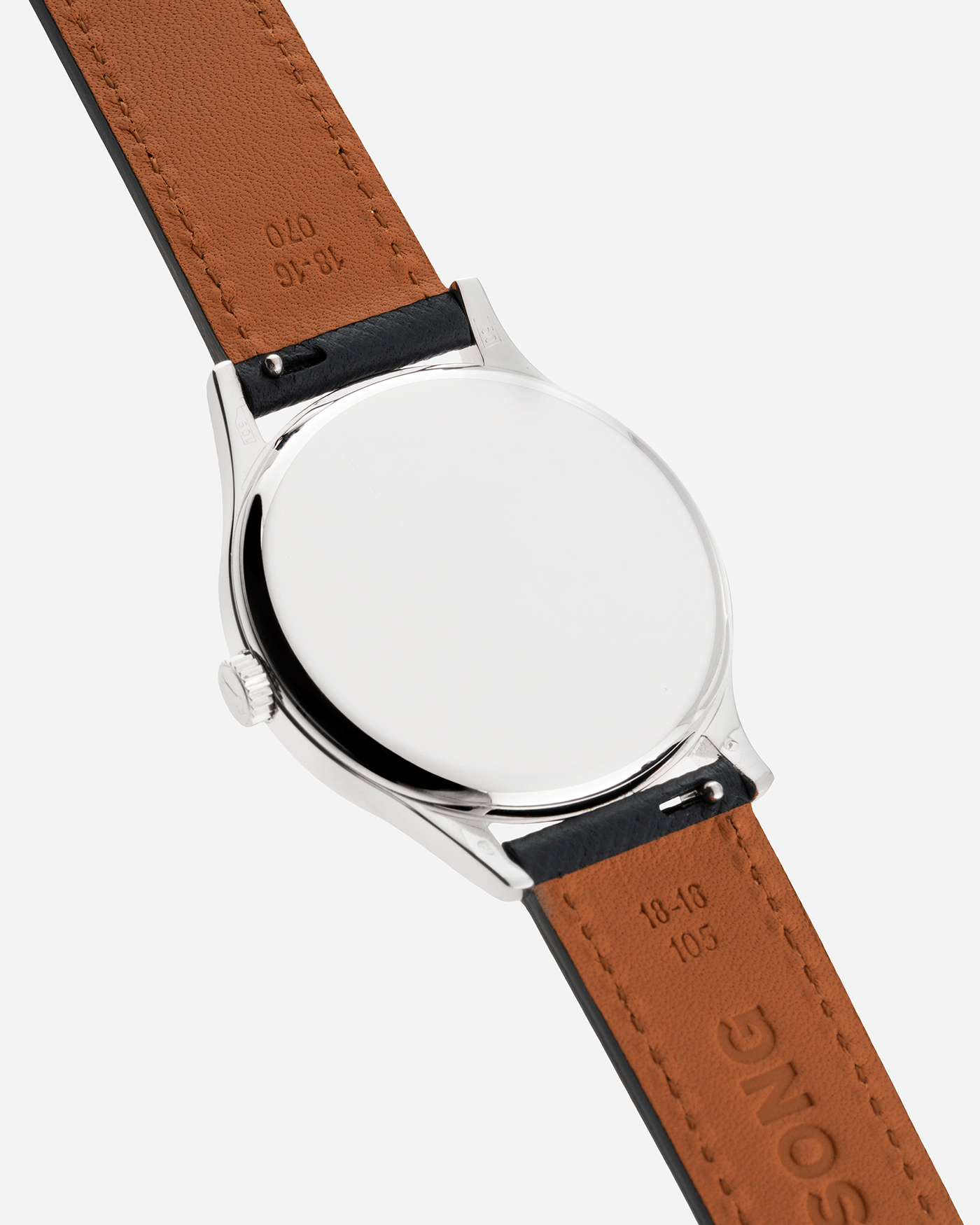 Brand: Chopard L.U.C. Year: 2000’s Model: 16/1860/4 Material: 18k White Gold Movement: In-House Caliber 1.96 Case Diameter: 37mm Strap: Navy Blue Molequin Textured Calf and Brown Chopard Alligator Strap and 18k White Gold Chopard Tang Buckle