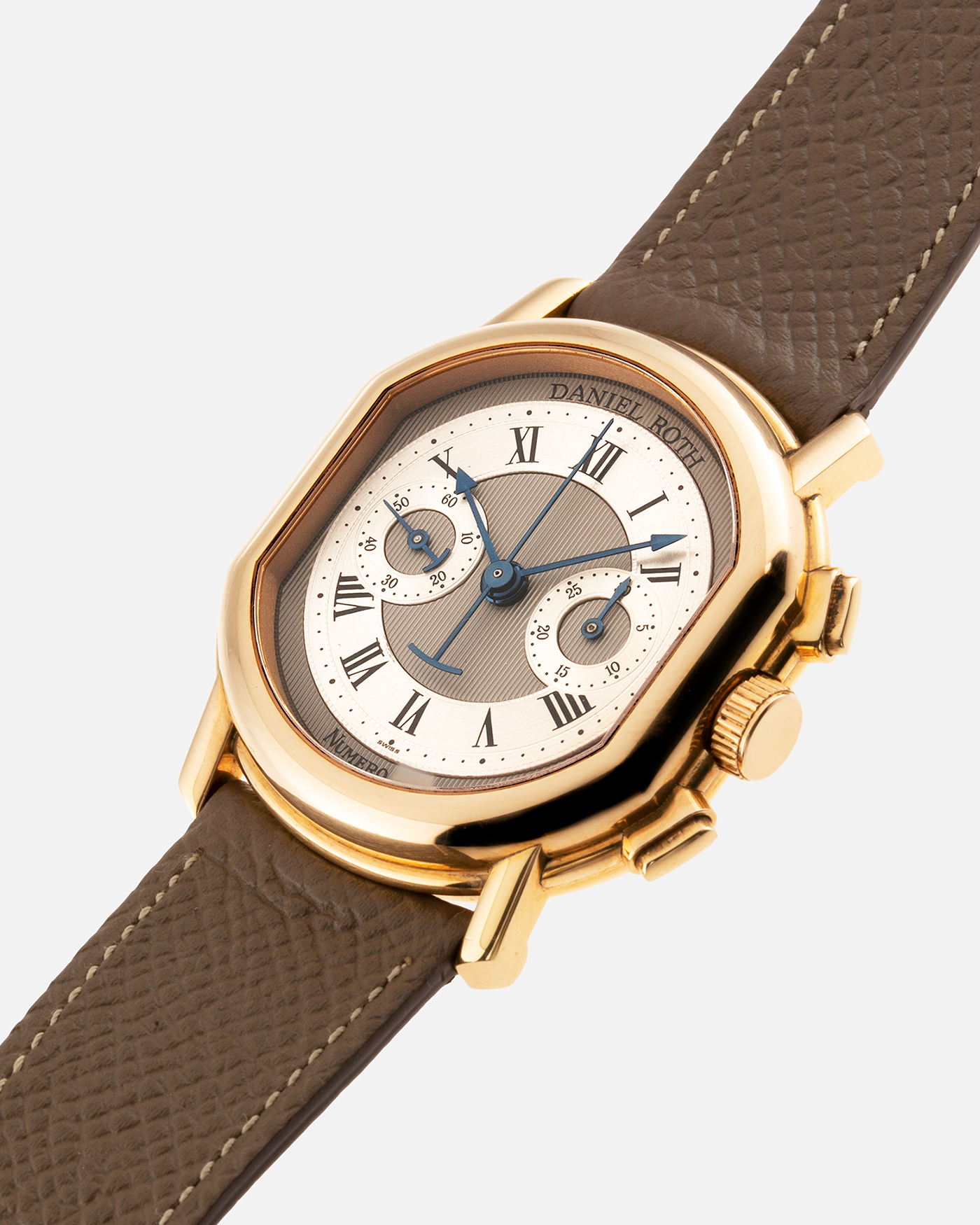 Brand: Daniel Roth Year: 1990’s Model: 2147 Material: 18k Yellow Gold Movement: Lemania 2320 Case Diameter: 35mm X 38mm Strap: Nostime Taupe Texture Calf and 18k Yellow Gold Daniel Roth Tang Buckle