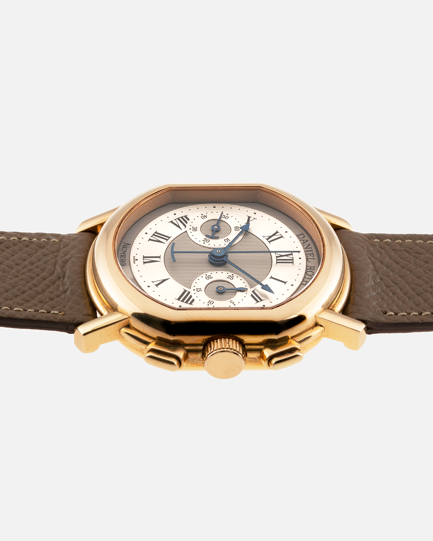 Brand: Daniel Roth Year: 1990’s Model: 2147 Material: 18k Yellow Gold Movement: Lemania 2320 Case Diameter: 35mm X 38mm Strap: Nostime Taupe Texture Calf and 18k Yellow Gold Daniel Roth Tang Buckle