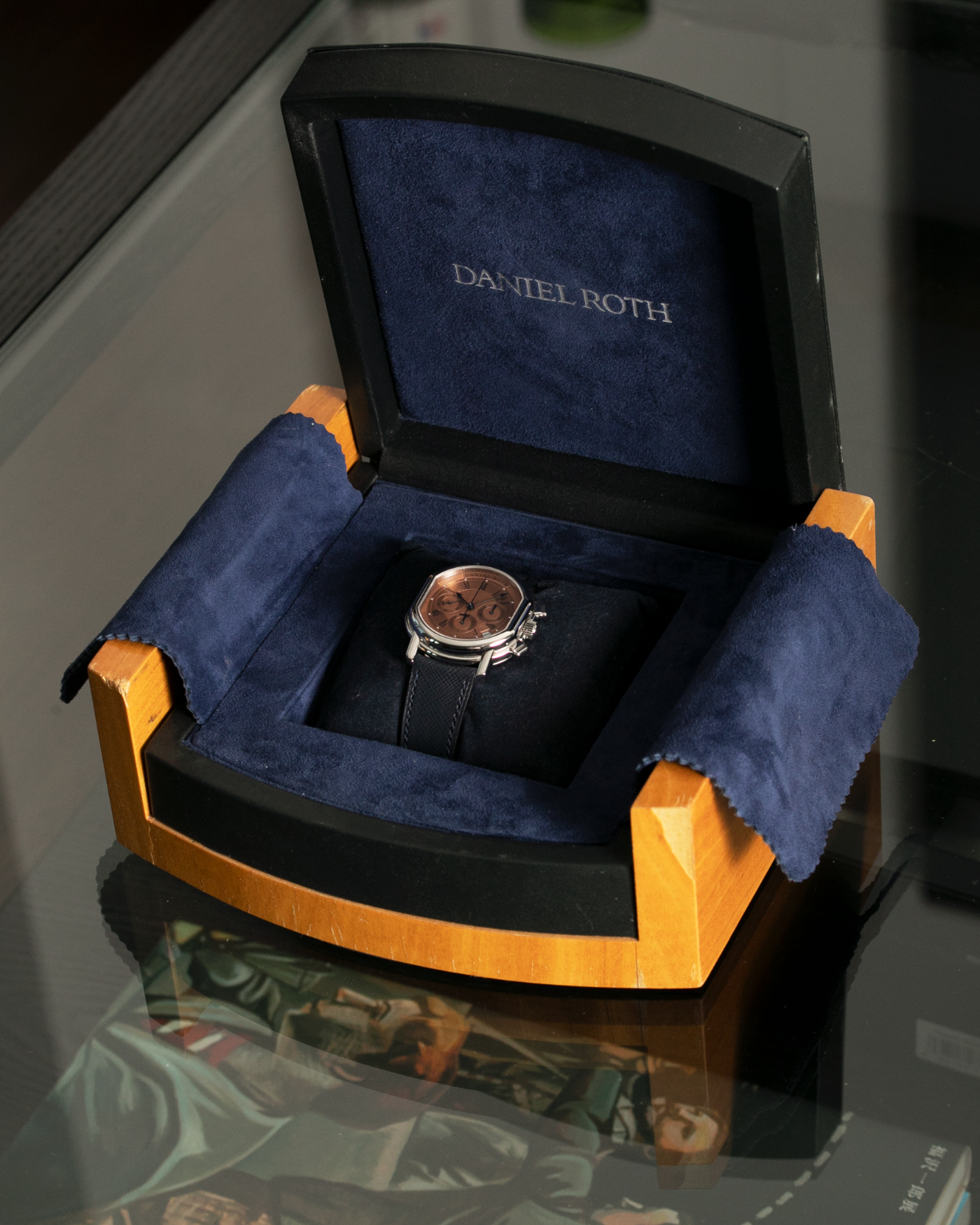Brand: Daniel Roth Year: 1990’s Model: Masters Chronograph Material: Stainless Steel Movement: Zenith El Primero 400 Case Diameter: 38.5X41.5mm Bracelet/Strap: Molequin Navy Calf with Daniel Roth Stainless Steel Deployant