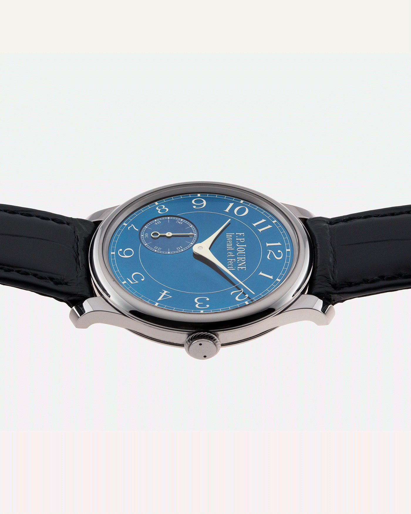 Brand: F.P. Journe Year: 2019 Model: Chronometre Bleu Material: Tantalum Movement: in-house FPJ calibre 1304 Case Diameter: 39mm Bracelet/Strap: F.P. Journe Blue Alligator and Tantalum Tang Buckle