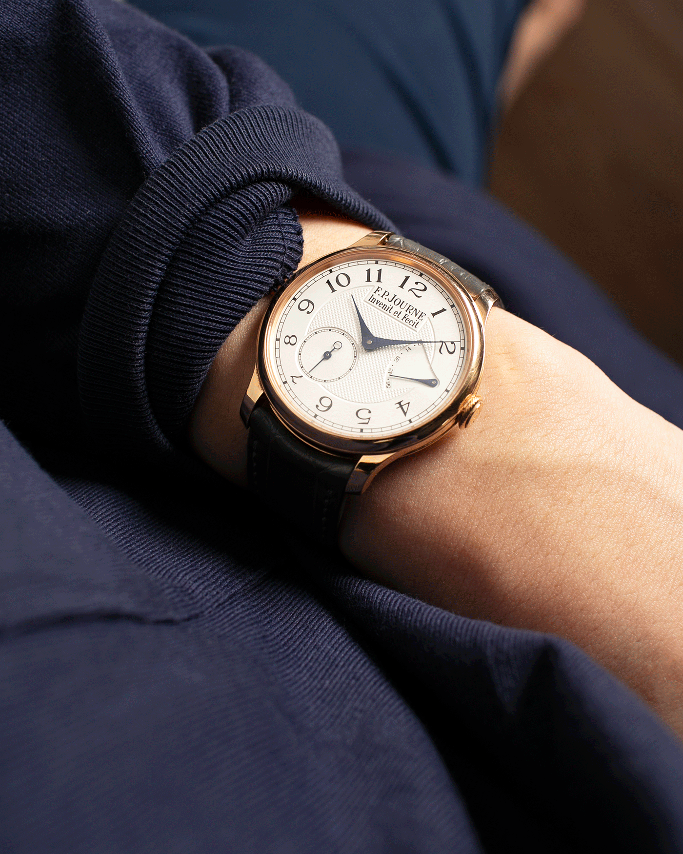 Brand: F.P. Journe Year: 2009 Model: Chronometre Souverain Material: 18k Rose Gold Movement: in-house FPJ calibre 1304 Case Diameter: 38mm Bracelet/Strap: F.P. Journe Grey Alligator and 18k Rose Gold Tang Buckle