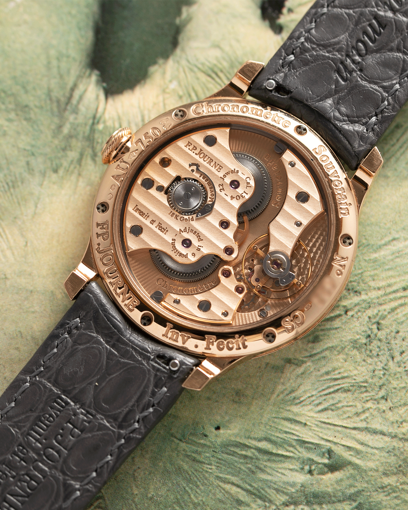 Brand: F.P. Journe Year: 2009 Model: Chronometre Souverain Material: 18k Rose Gold Movement: in-house FPJ calibre 1304 Case Diameter: 38mm Bracelet/Strap: F.P. Journe Grey Alligator and 18k Rose Gold Tang Buckle