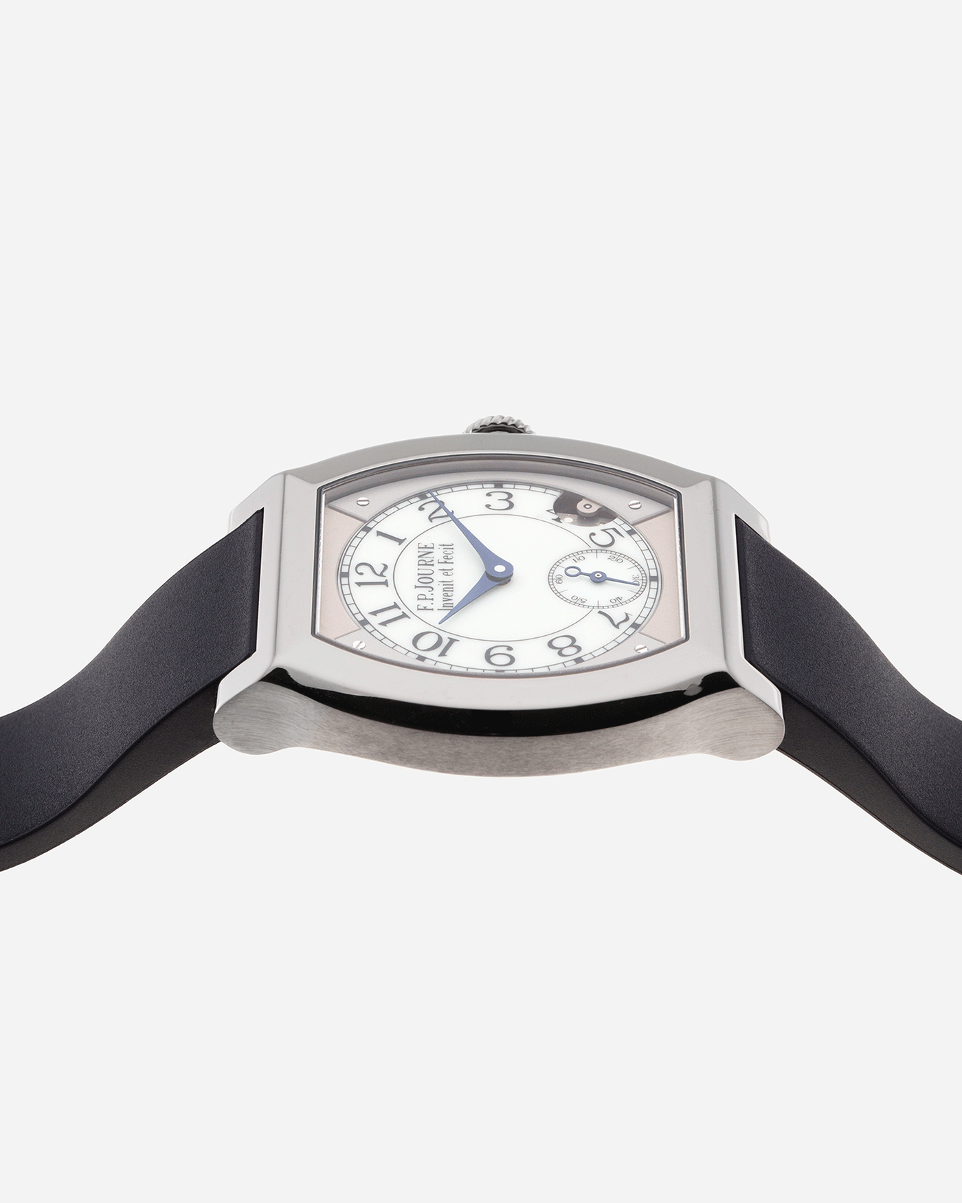 Brand: F.P. Journe Year: 2020 Model: Elegante 40 Material: Titanium Movement: FPJ calibre 1210 Case Diameter: 40mm Bracelet/Strap: F.P. Journe Blue Rubber Strap