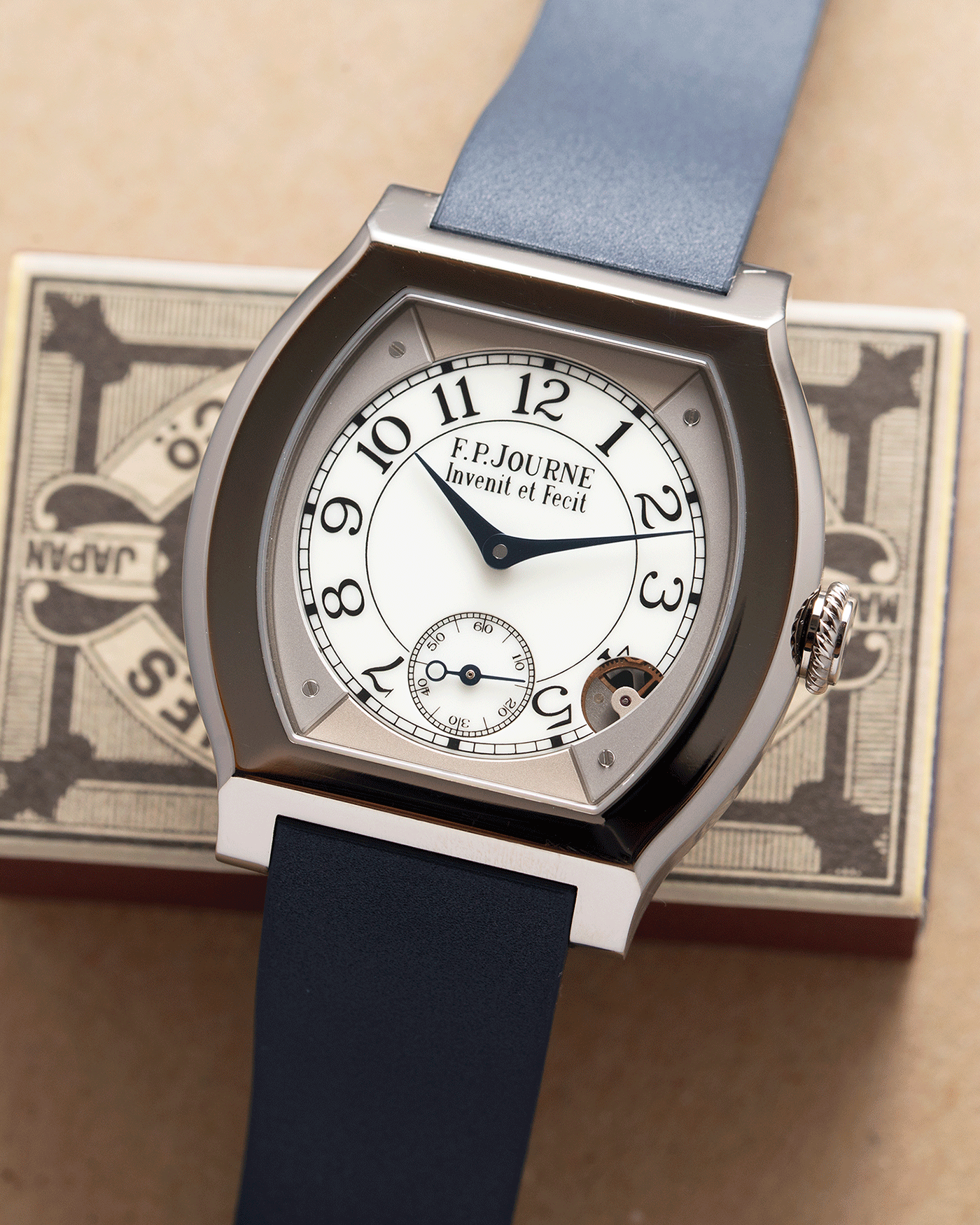 Brand: F.P. Journe Year: 2020 Model: Elegante 40 Material: Titanium Movement: FPJ calibre 1210 Case Diameter: 40mm Bracelet/Strap: F.P. Journe Blue Rubber Strap