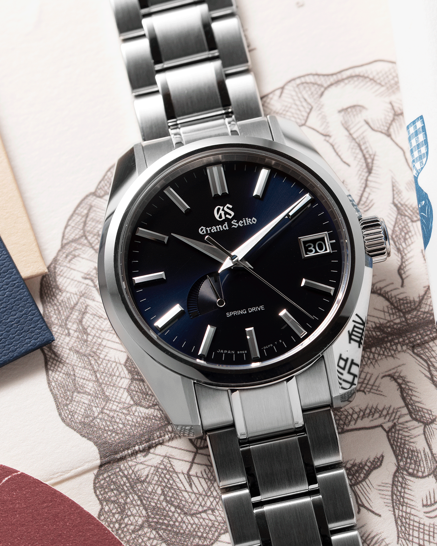 Brand: Grand Seiko Year: 2019 Reference Number: SBGA375 Spring Drive Material: Stainless Steel Movement: Cal 9R65 Case Diameter: 40mm Bracelet: Grand Seiko Stainless Steel Bracelet