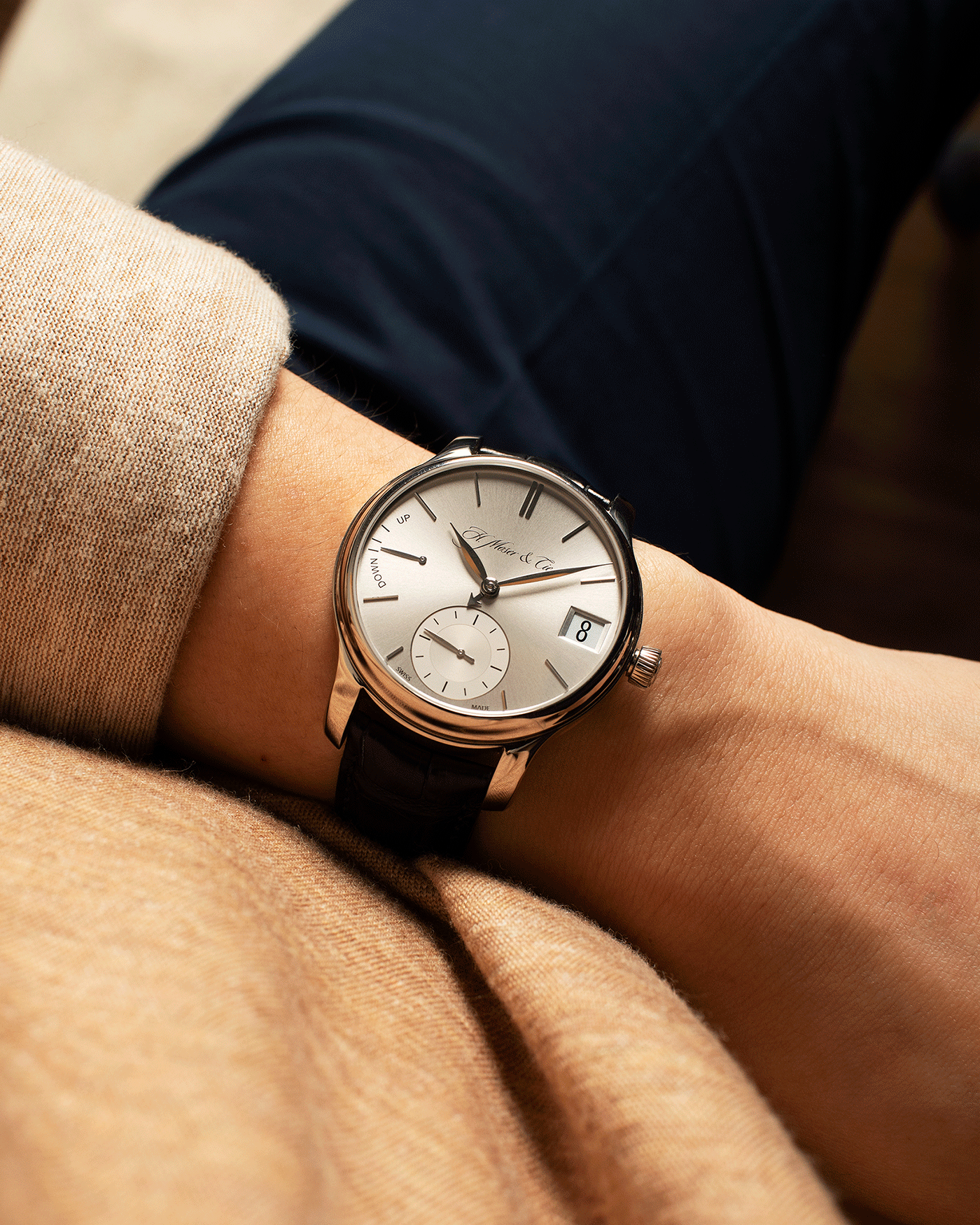 Brand: H.Moser & Cie Year: 2013 Model: Endeavour Perpetual Reference Number: 341.501-002 Material: 18k White Gold Movement: Manually wound Caliber HMC 341.501 Case Diameter: 40.8mm Bracelet/Strap: H. Moser & Cie Black Alligator Leather Strap with matching 18k White Gold Tang Buckle