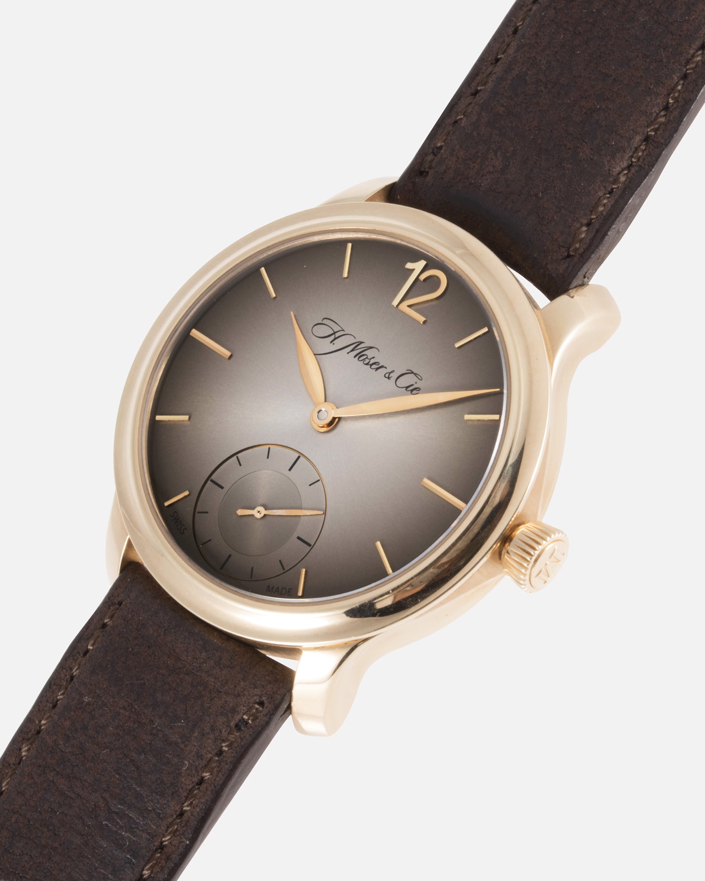H.Moser & Cie Mayu Fumé Dial