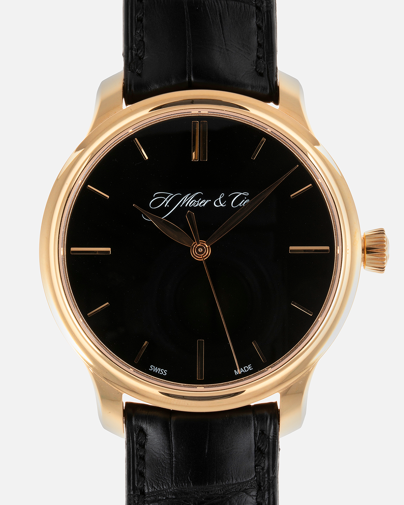 Brand: H. Moser & Cie Year: 2010's Model: Endeavour Monard Central Seconds Reference Number: 343.505-017 Material: 18k Rose Gold Movement: Manually wound Caliber HMC 343.505 Case Diameter: 40.8mm Bracelet/Strap: H. Moser & Cie Black Alligator Leather Strap with matching 18-carat Rose Gold Signed Tang Buckle