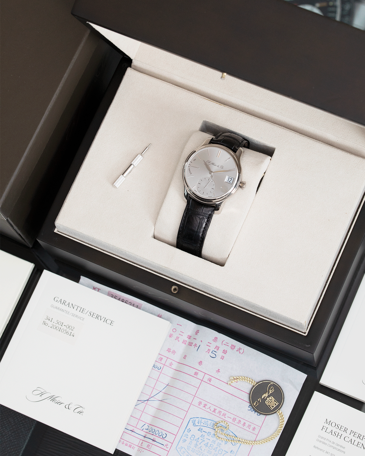 H.Moser & Cie Endeavour Perpetual Calendar
