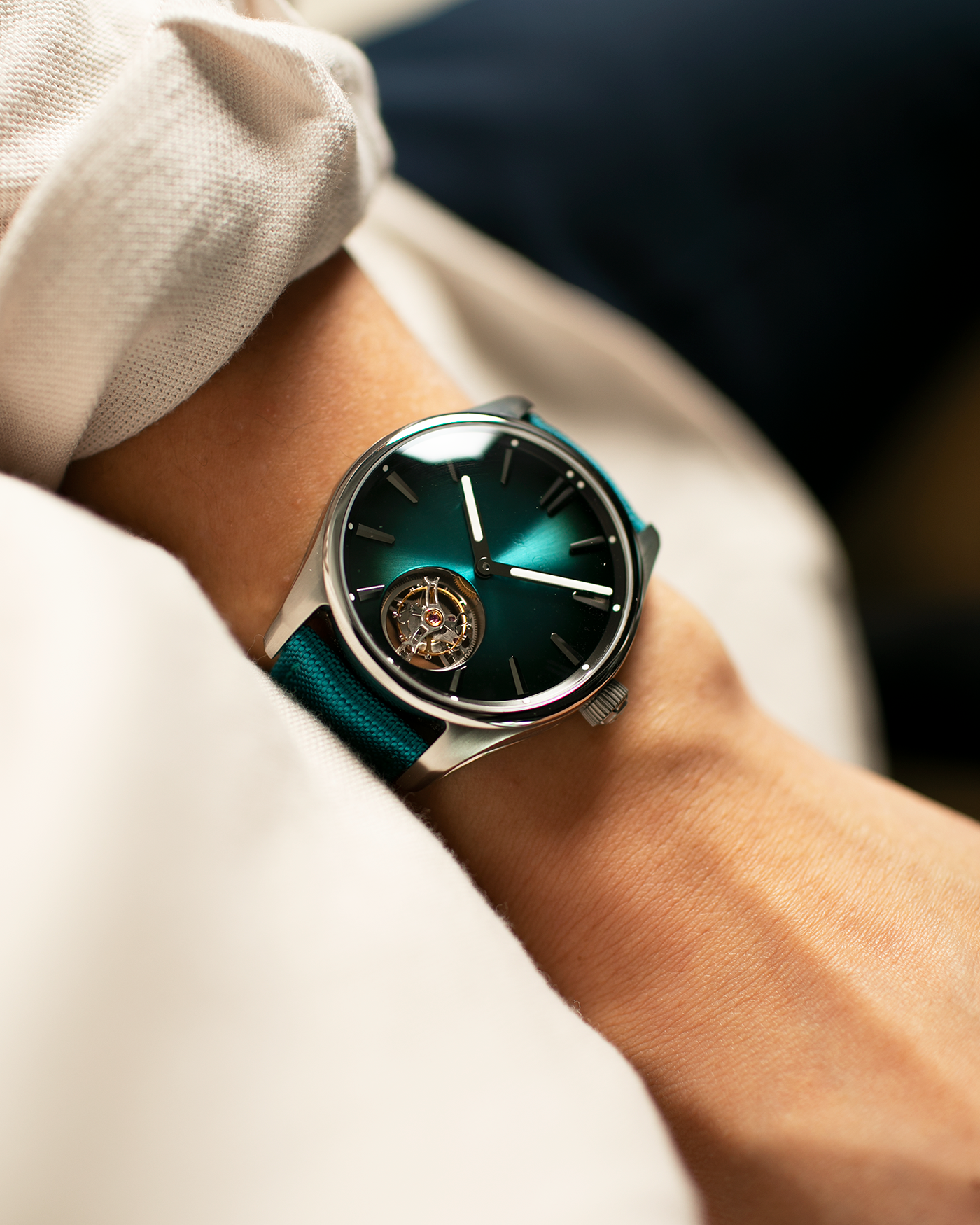 Pioneer tourbillon top