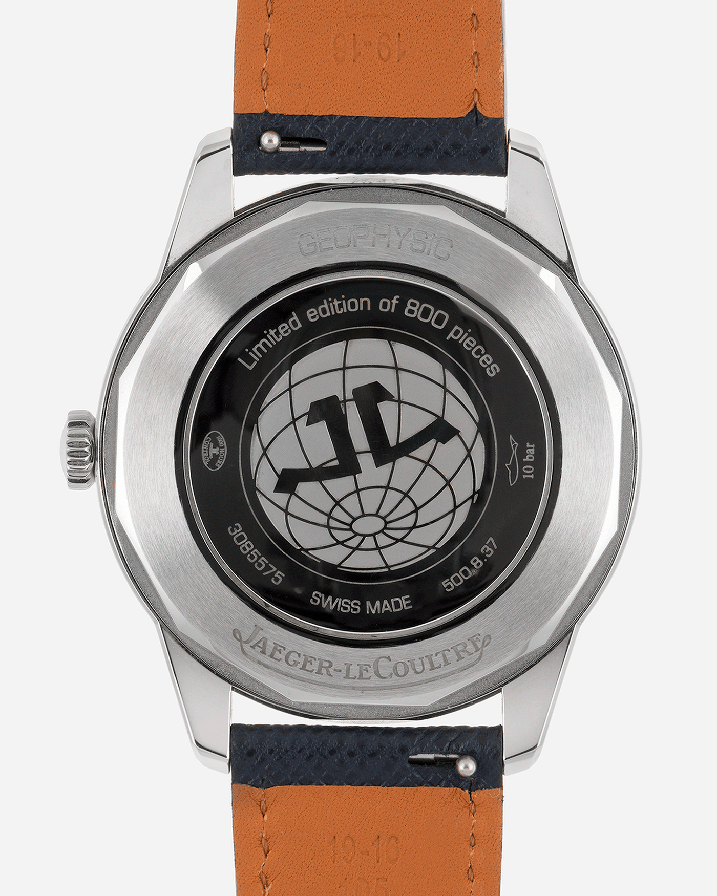 Brand: Jaeger-LeCoultre Year: 2014 Model: Geophysic 1958 Reference Number: Q8008520 Material: Stainless Steel Movement: In-house self winding Cal. 898/1 Case Diameter: 38.5mm Bracelet/Strap: Black Jaeger-LeCoultre Alligator Strap and Stainless Steel Tang Buckle and Molequin X S.Song Navy Calf Strap